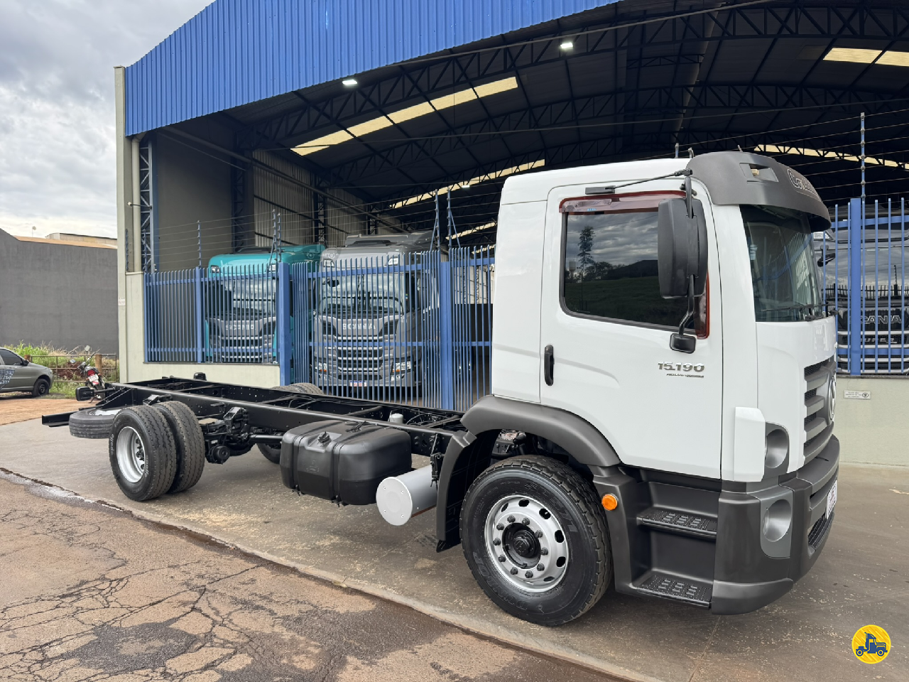 CAMINHAO VOLKSWAGEN VW 15190 Chassis Toco 4x2 Arjona Caminhões CRAVINHOS SÃO PAULO SP