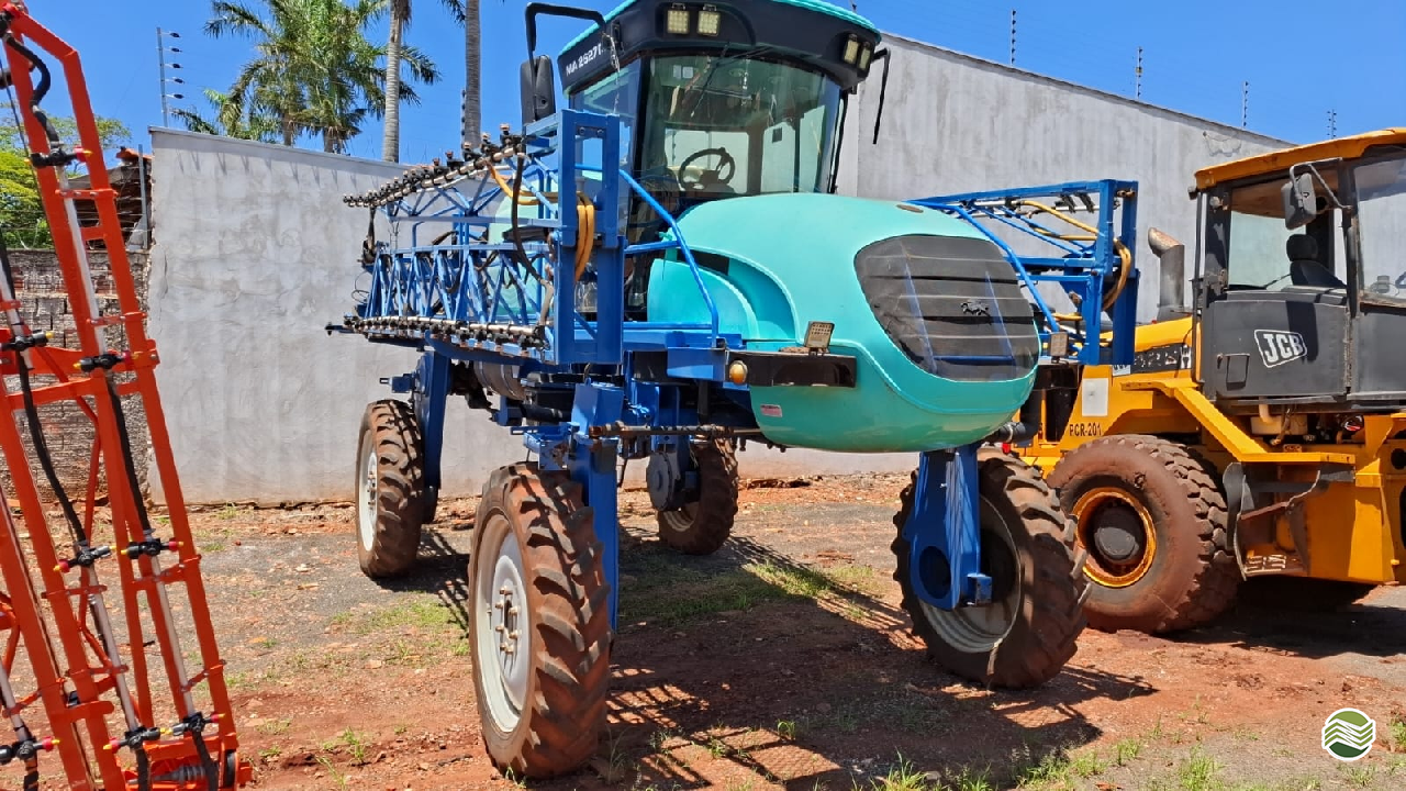 PULVERIZADOR MONTANA PARRUDA 2627 Tração 4x2 Marckel Máquinas MARINGA PARANÁ PR