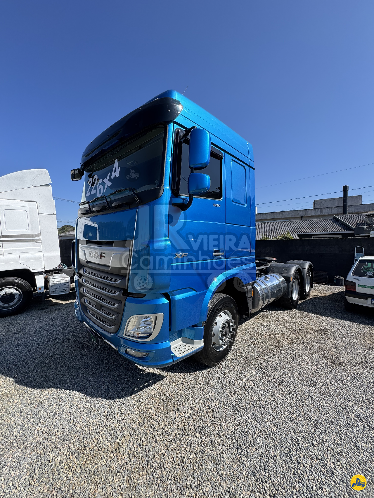 CAMINHAO DAF DAF XF105 530 Cavalo Mecânico Cavalo 6x4 JR Vieira Caminhões SAO JOSE DOS PINHAIS PARANÁ PR