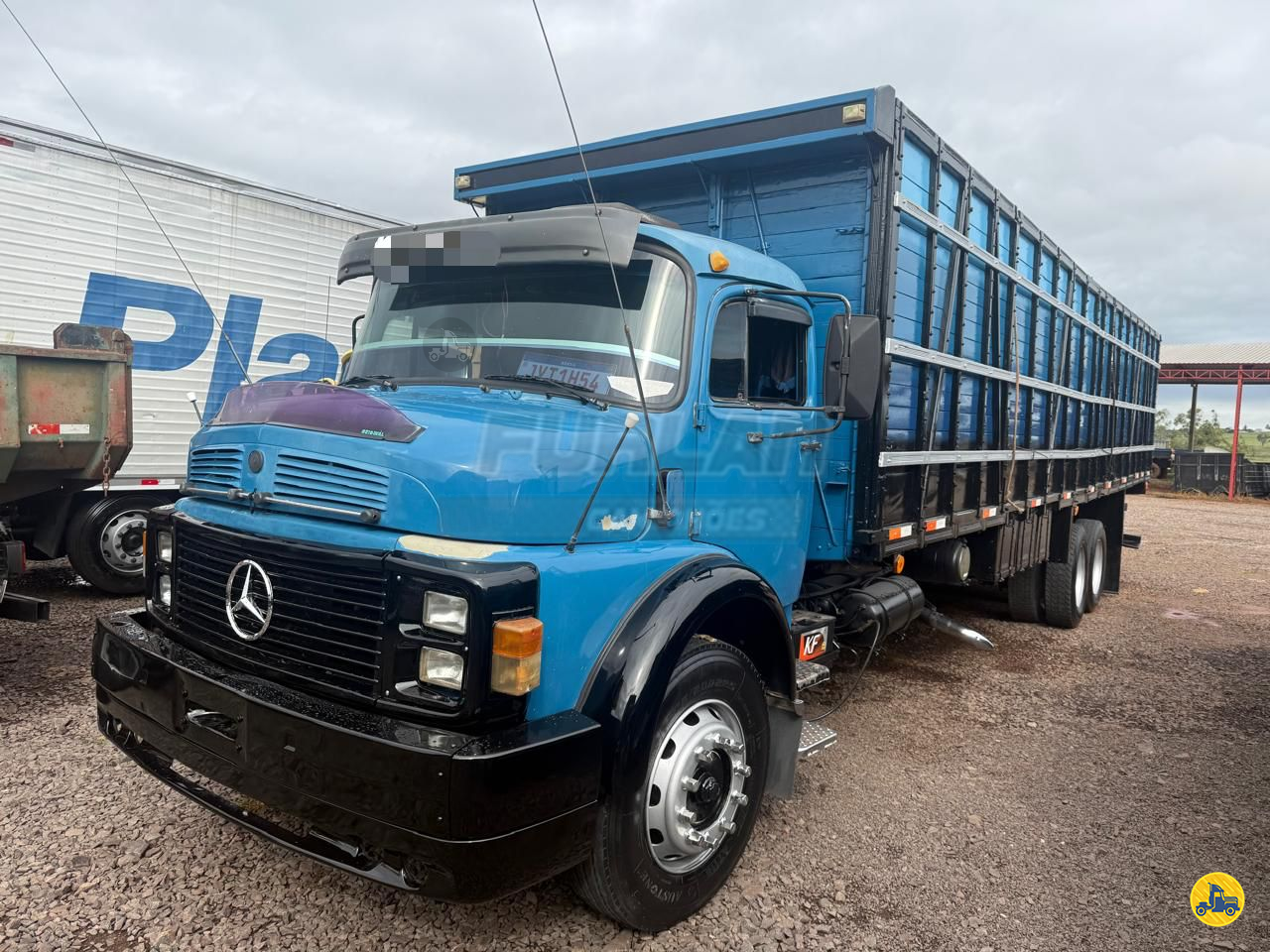 CAMINHAO MERCEDES-BENZ MB 1513 Boiadeiro Truck 6x2 Furlan Caminhões UMUARAMA PARANÁ PR