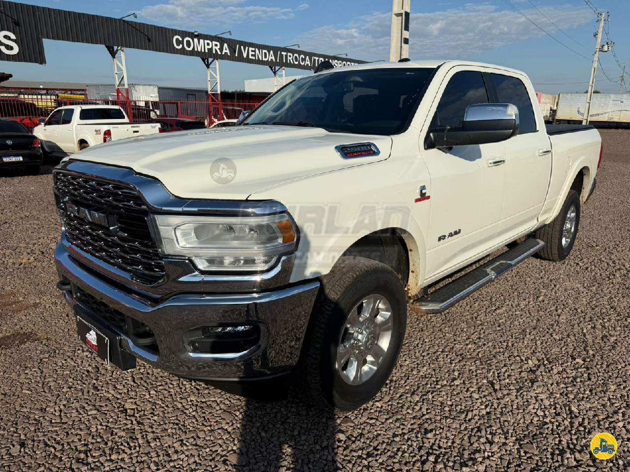 CAMINHAO DODGE RAM 2500 Chassis 3/4 4x2 Furlan Caminhões UMUARAMA PARANÁ PR