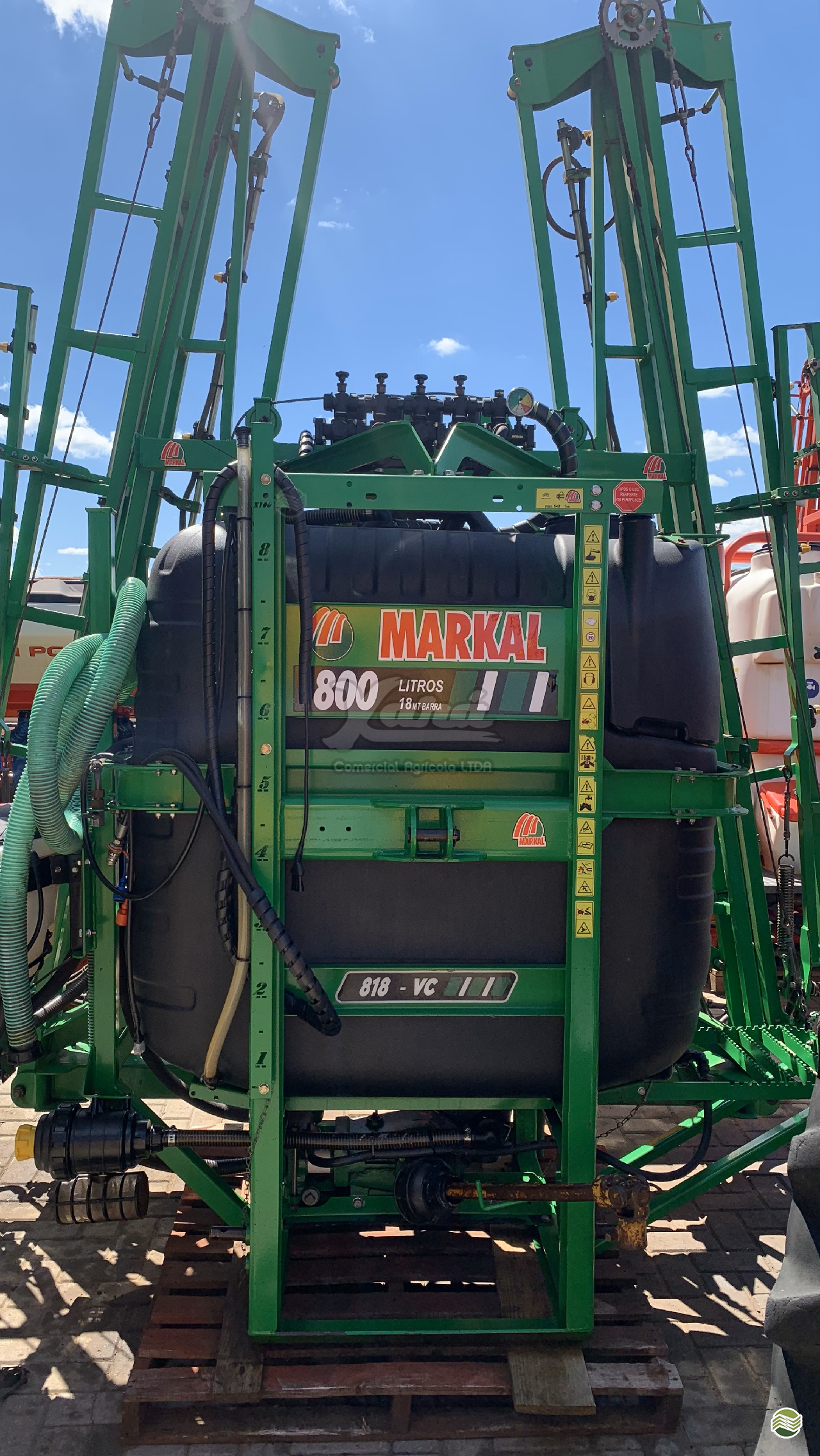 PULVERIZADOR MARKAL PULVERIZADOR 818 VC Acoplado Hidráulico Xará Agrícola - Kuhn VACARIA RIO GRANDE DO SUL RS