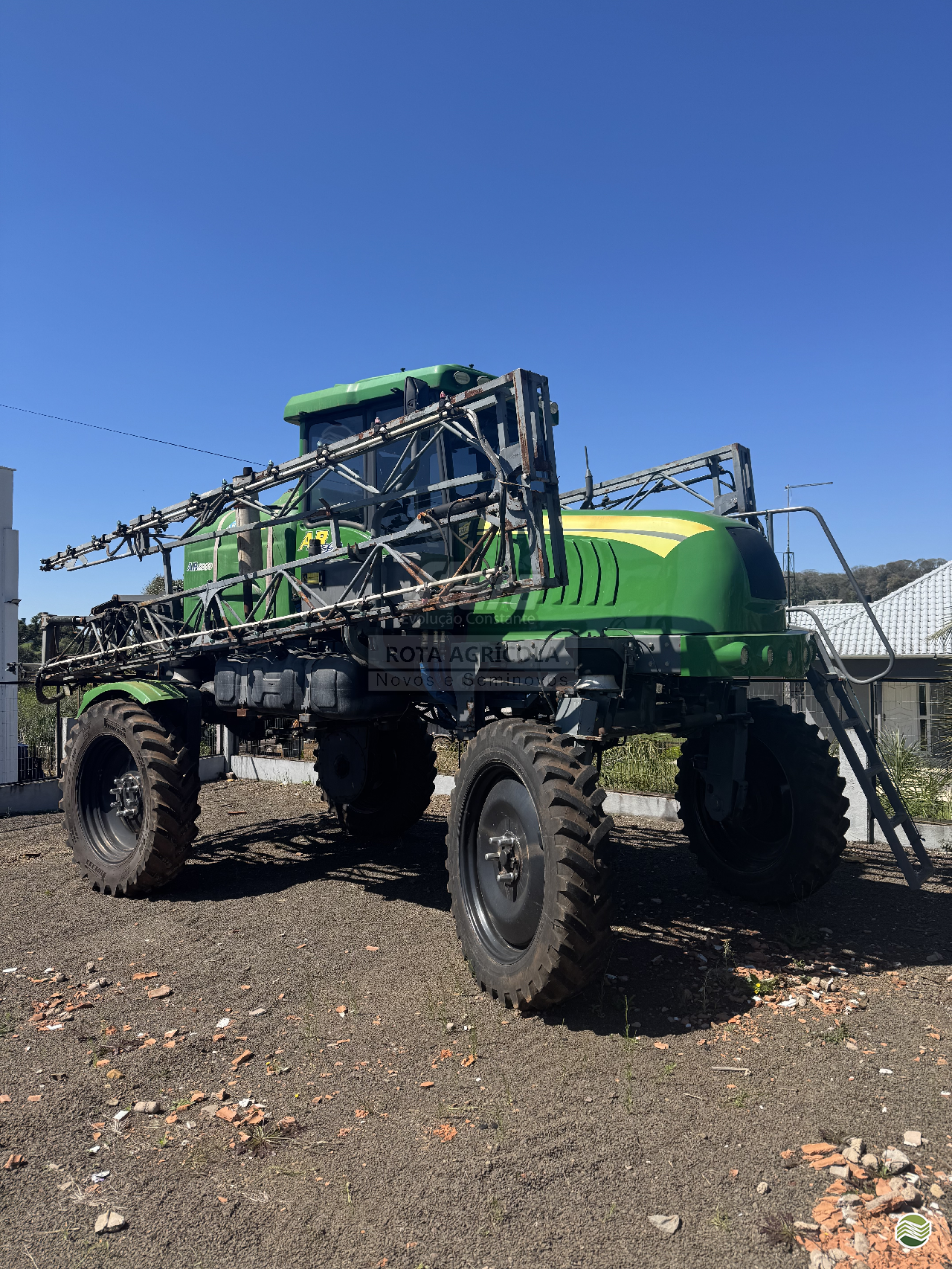 PULVERIZADOR ARAL AUTOPROPELIDO AR 2350 Tração 4x2 Rota Agrícola - Stara TAPEJARA RIO GRANDE DO SUL RS
