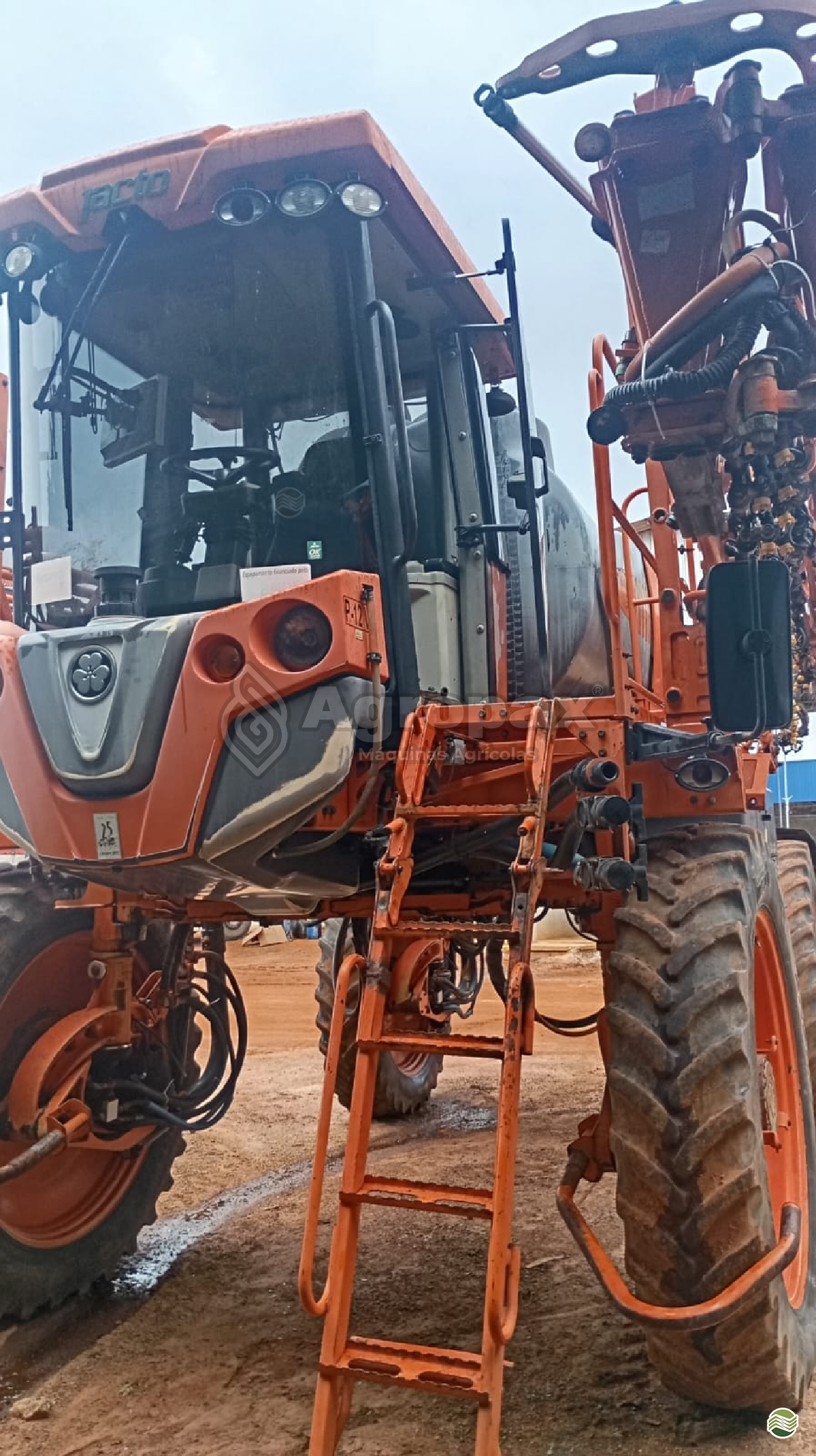 PULVERIZADOR JACTO UNIPORT 3030 Agropax Máquinas Agrícolas TIBAGI PARANÁ PR