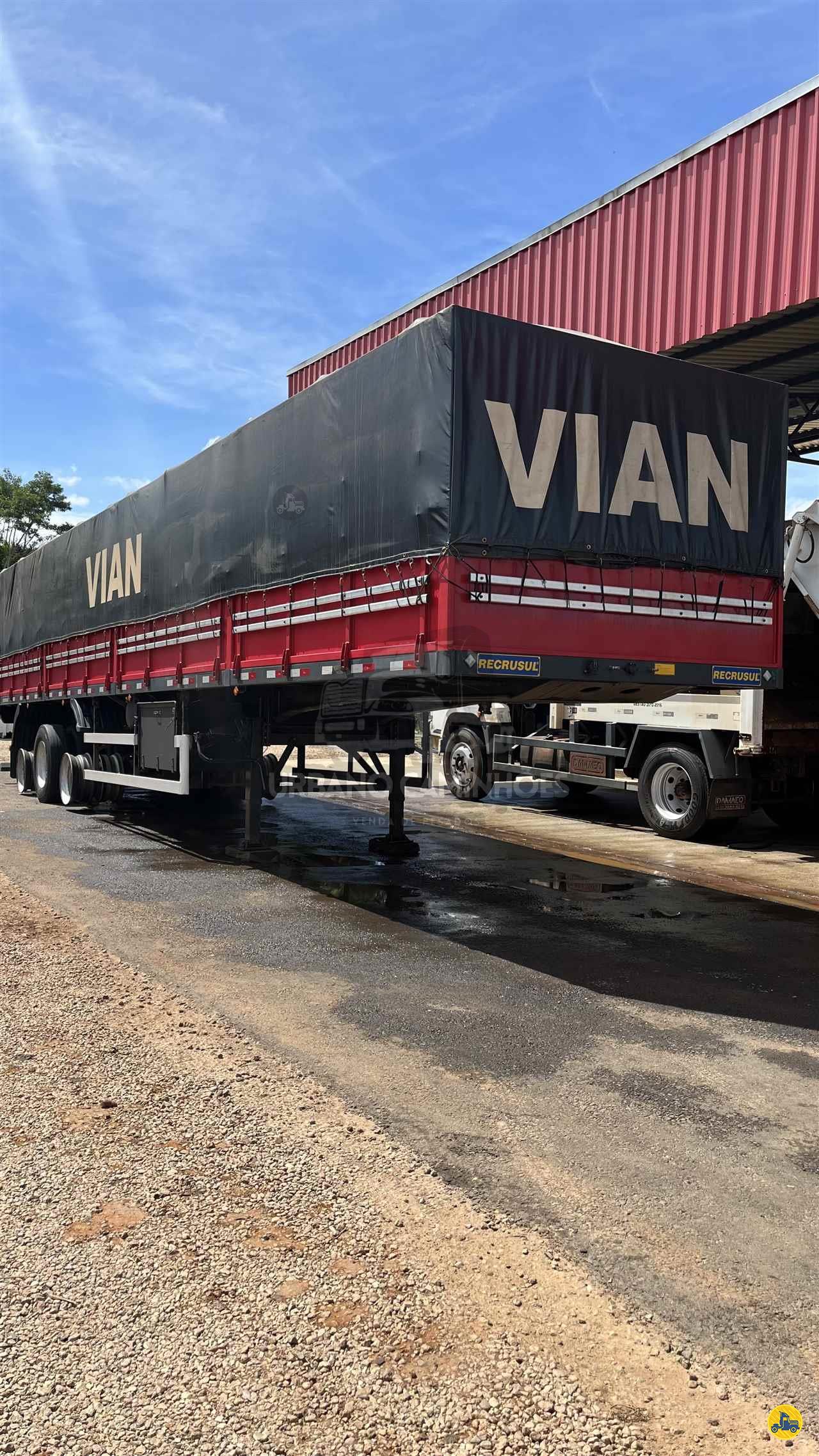CARRETA SEMI-REBOQUE GRANELEIRO Urbano Caminhões CURITIBA PARANÁ PR