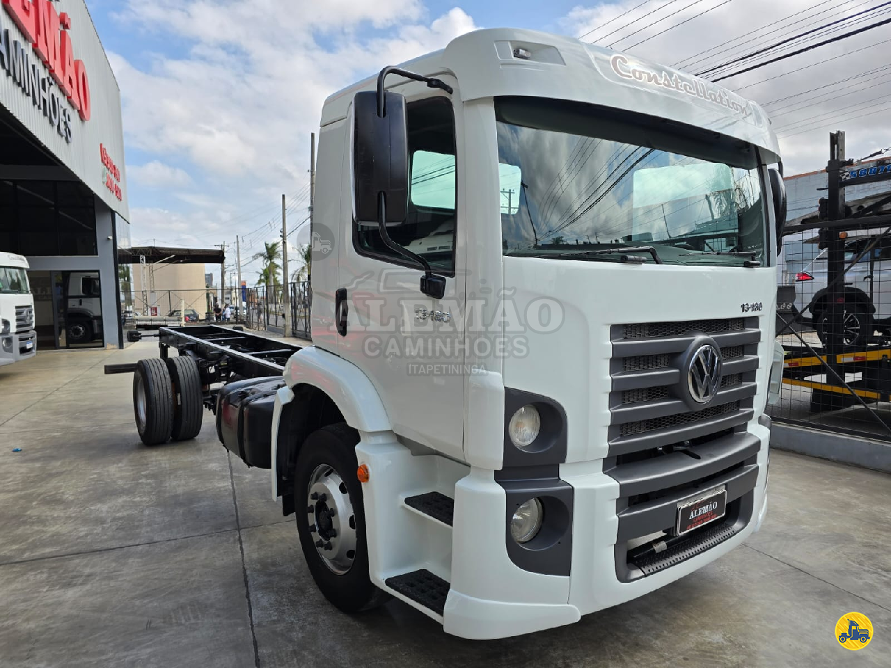 CAMINHAO VOLKSWAGEN VW 13180 Chassis Toco 4x2 Alemão Caminhões Itapetininga ITAPETININGA SÃO PAULO SP