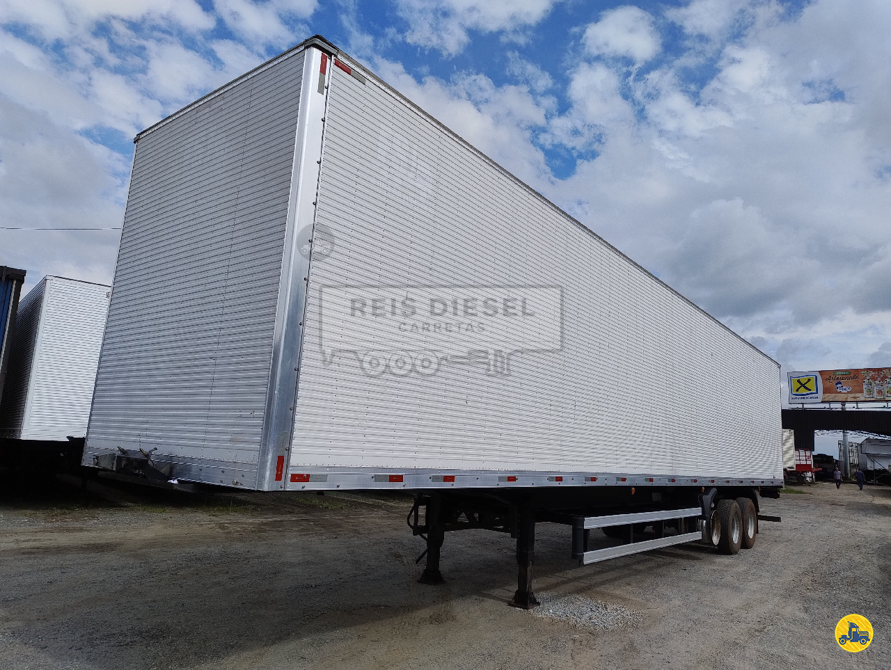 CARRETA SEMI-REBOQUE BAU FURGÃO Reis Diesel Carretas GUARULHOS SÃO PAULO SP