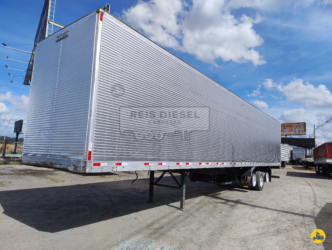 CARRETA SEMI-REBOQUE BAU FURGÃO Reis Diesel Carretas GUARULHOS SÃO PAULO SP