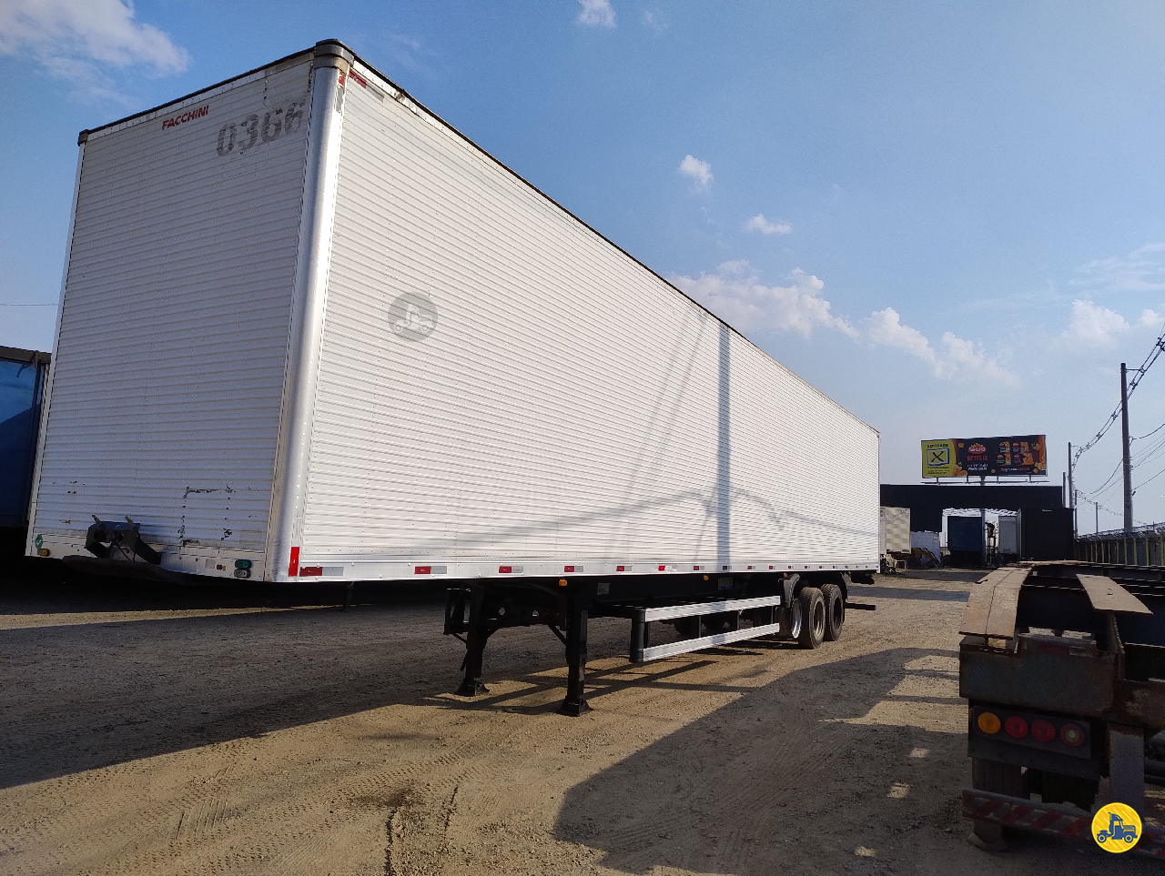 BAU FURGÃO de Reis Diesel Carretas