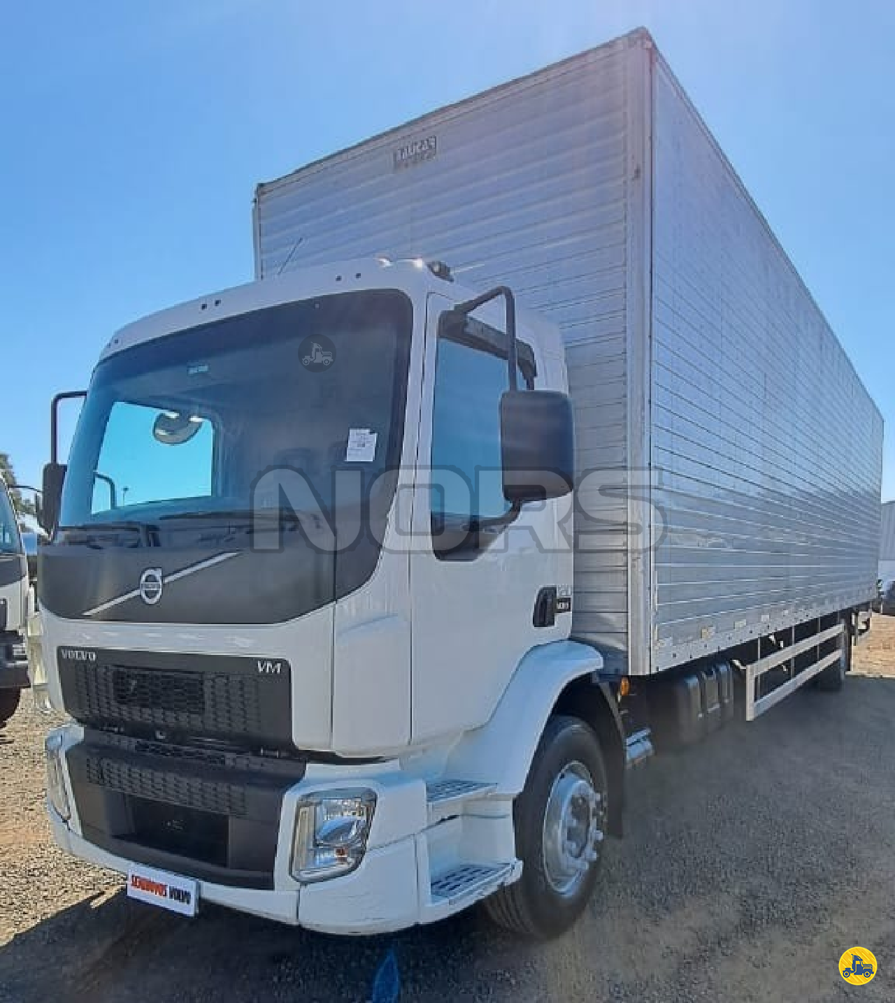 CAMINHAO VOLVO VOLVO VM 220 Baú Furgão Toco 4x2 Nors Caminhões e Ônibus Brasil São Paulo SAO PAULO SÃO PAULO SP