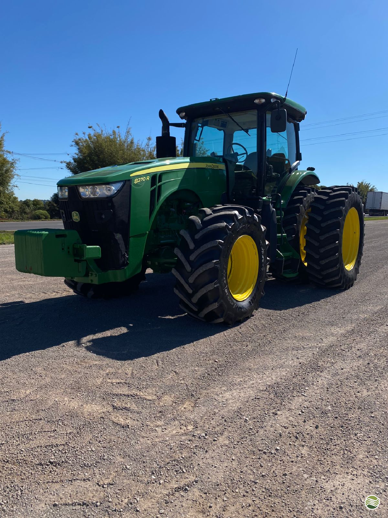 TRATOR JOHN DEERE JOHN DEERE 8270R Tração 4x4 Razera Seminovos - Fendt PASSO FUNDO RIO GRANDE DO SUL RS