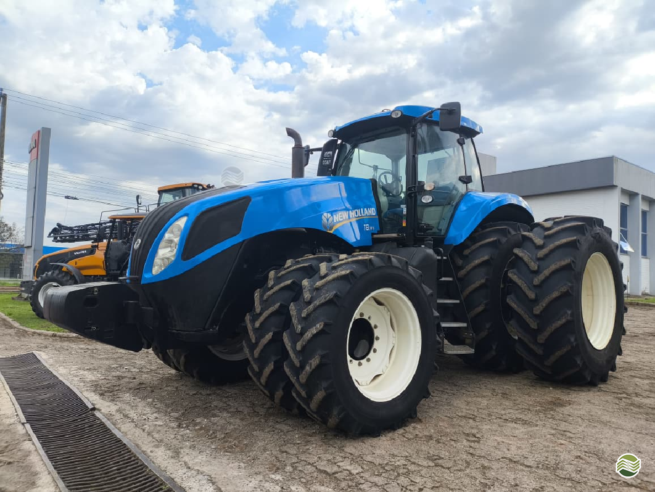 TRATOR NEW HOLLAND NEW T8 385 Tração 4x4 Razera Seminovos - Fendt PASSO FUNDO RIO GRANDE DO SUL RS