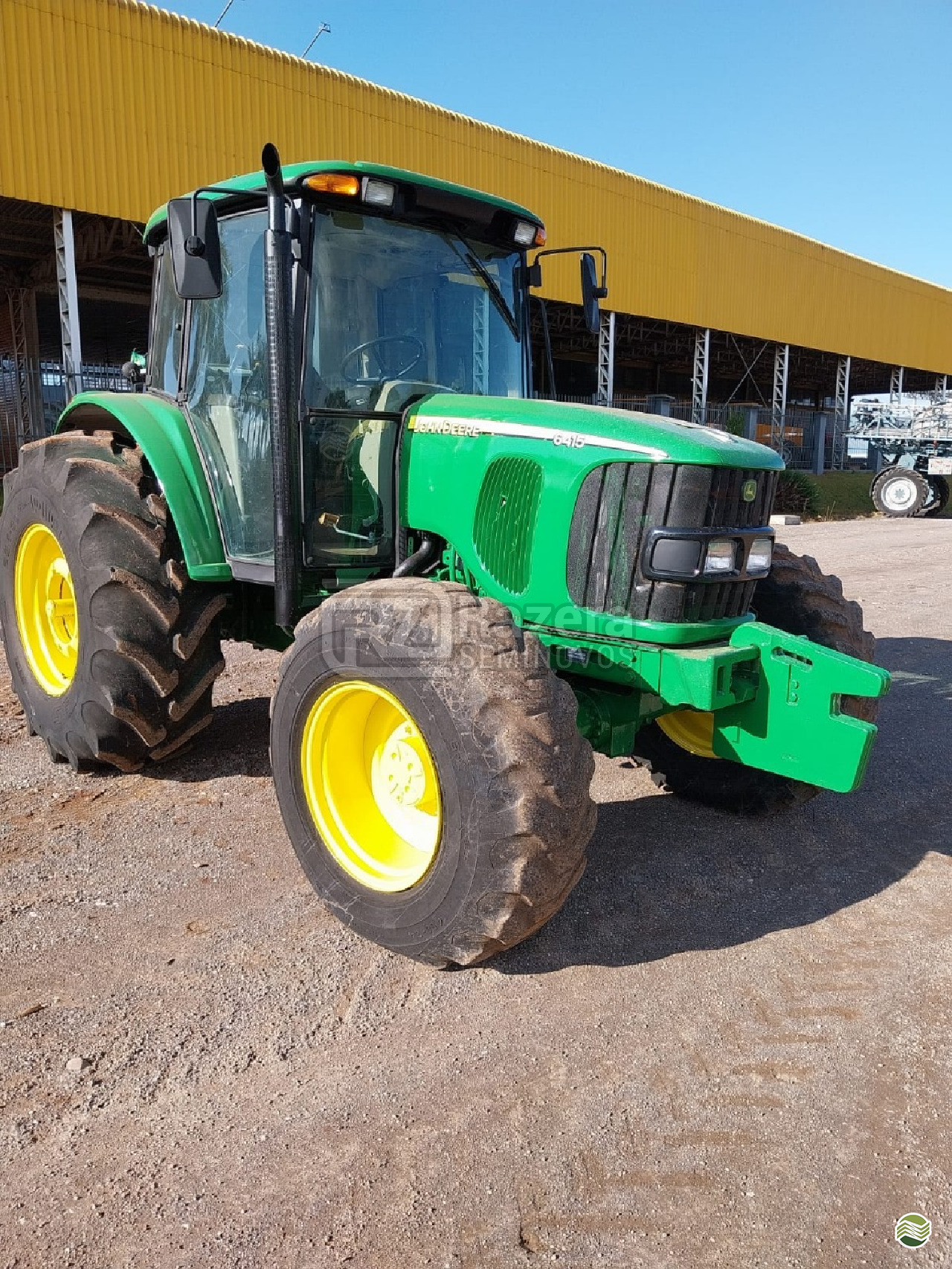 TRATOR JOHN DEERE JOHN DEERE 6415 Tração 4x4 Razera Seminovos - Fendt PASSO FUNDO RIO GRANDE DO SUL RS