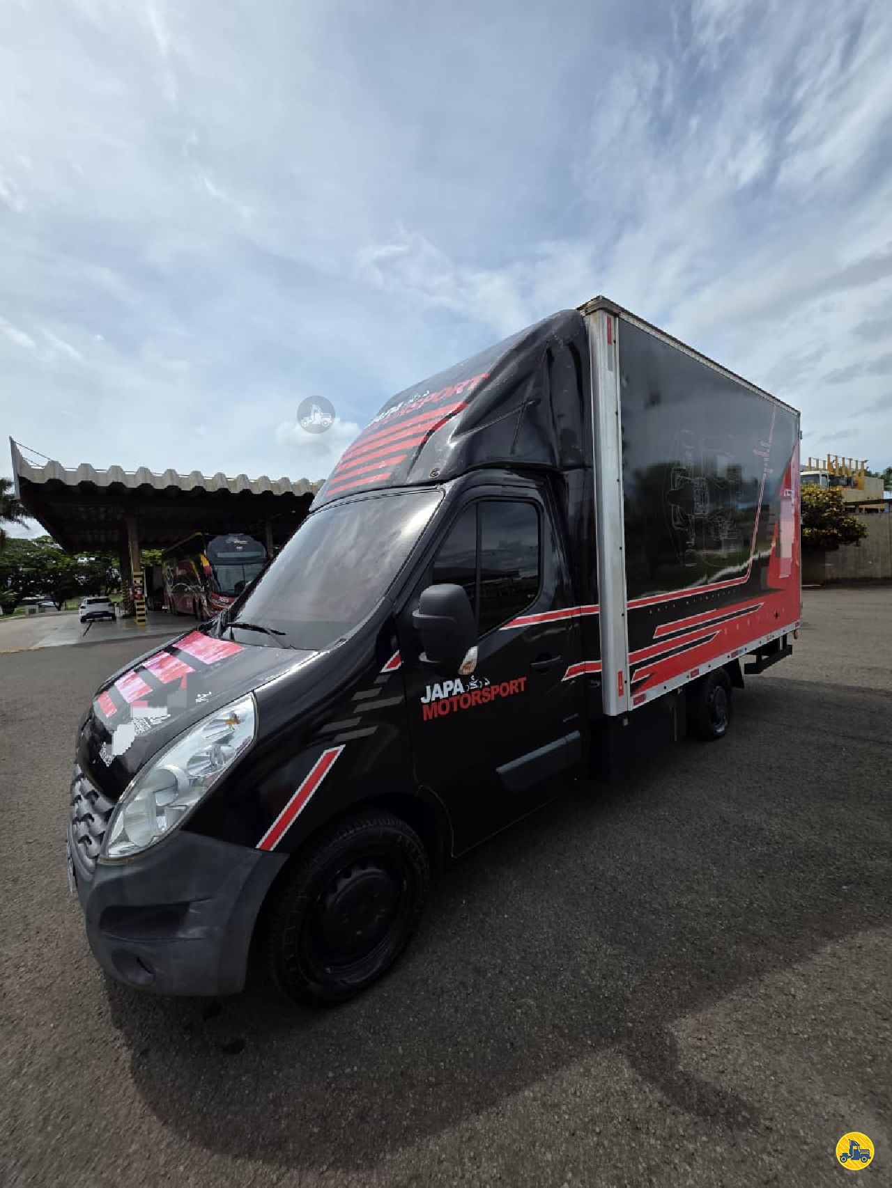 UTILITARIOS RENAULT Master Chassi Cabine 2.3 Rivesa - Volvo Matriz MARINGA PARANÁ PR