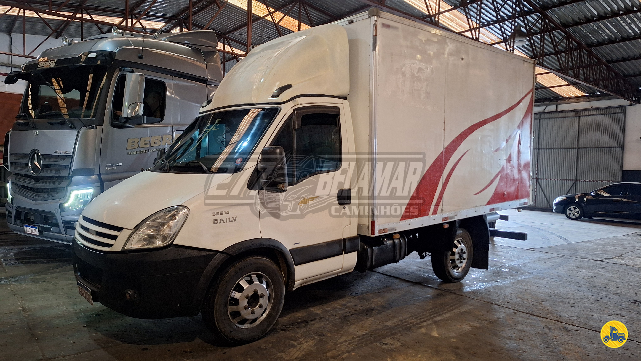 CAMINHAO IVECO DAILY 35s14 Baú Furgão 3/4 4x2 277 Belamar Caminhões CAMPO LARGO PARANÁ PR