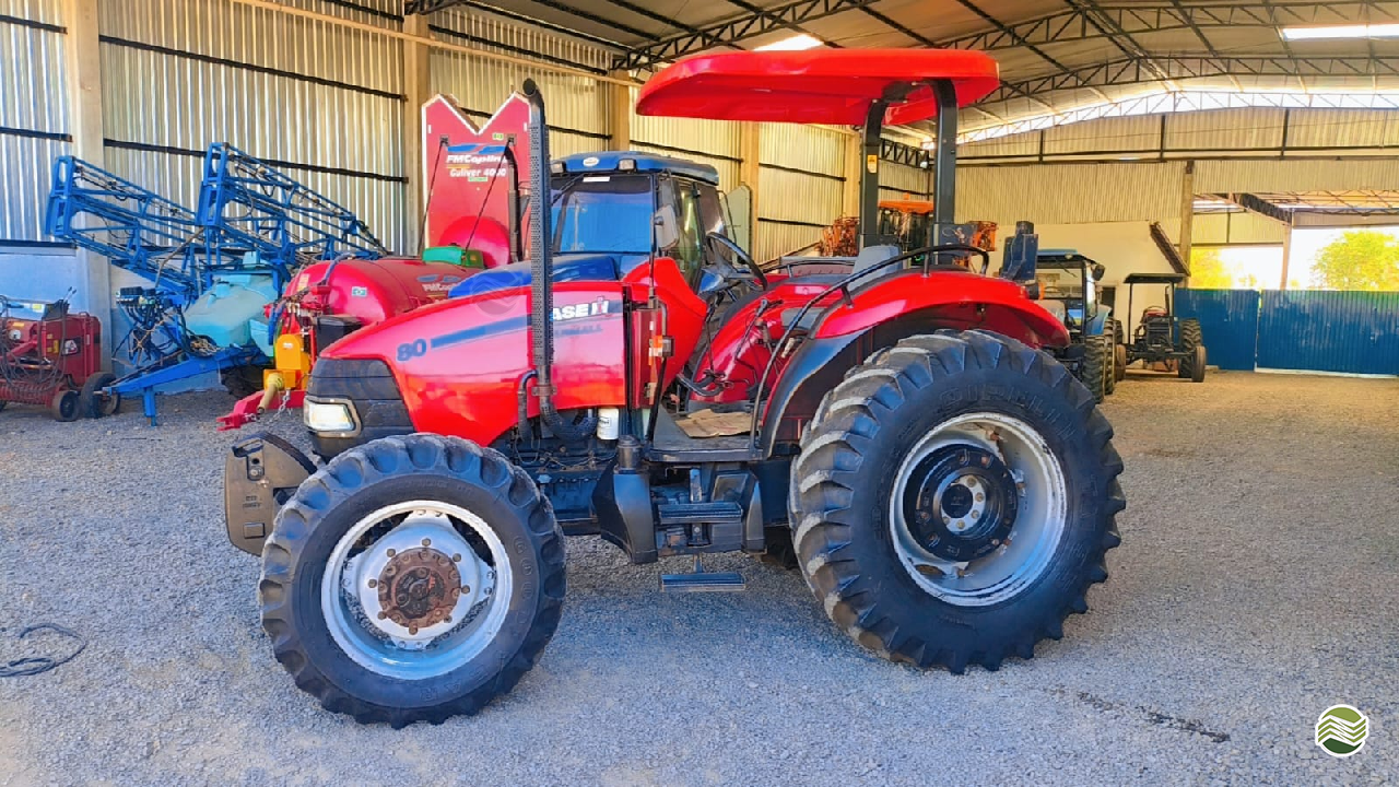 TRATOR CASE CASE Farmall 80 Tração 4x4 Jorginho Tratores PARANAVAI PARANÁ PR