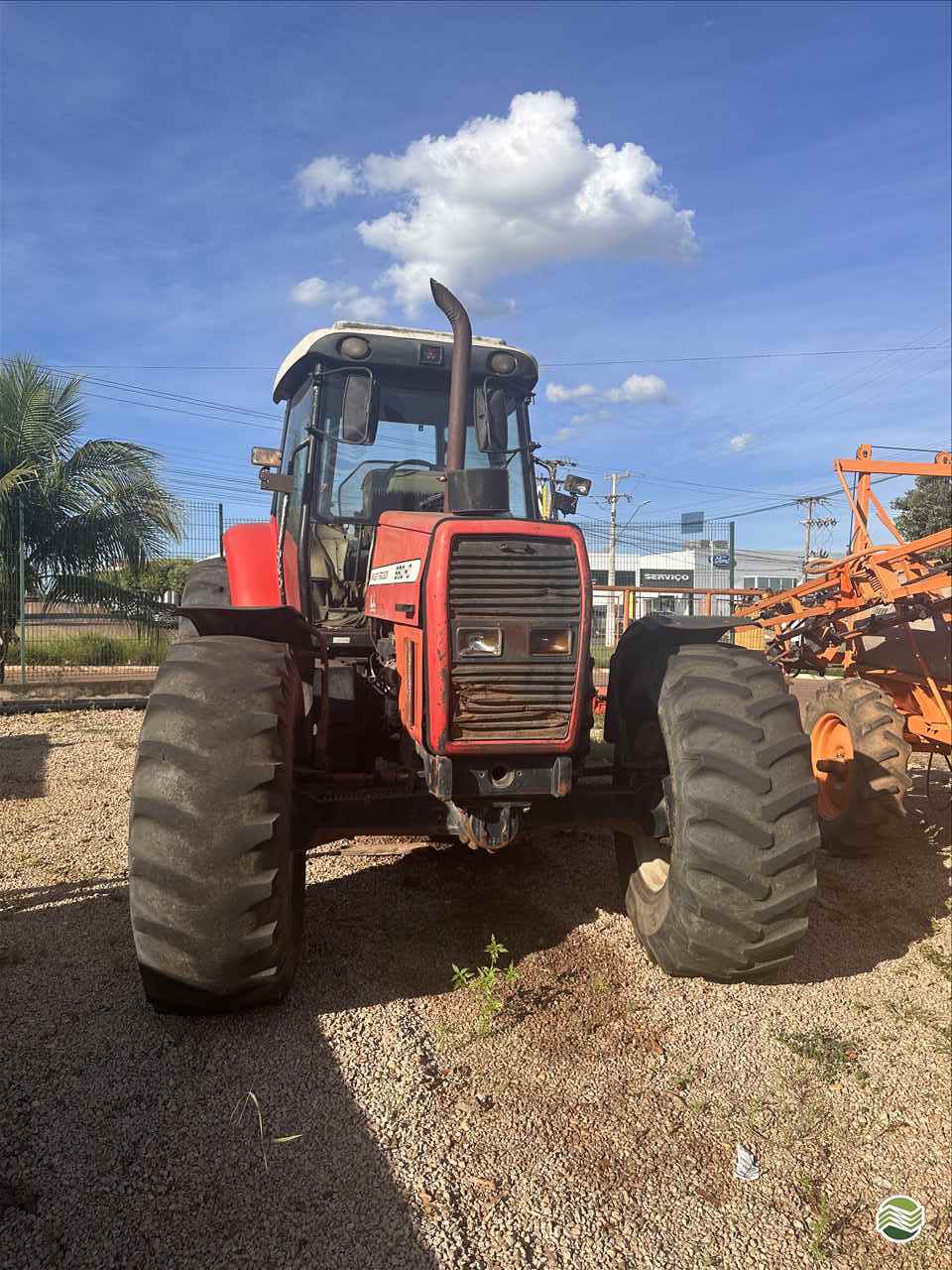 TRATOR MASSEY FERGUSON MF 680 Tração 4x4 Agro Shopping RONDONOPOLIS MATO GROSSO MT