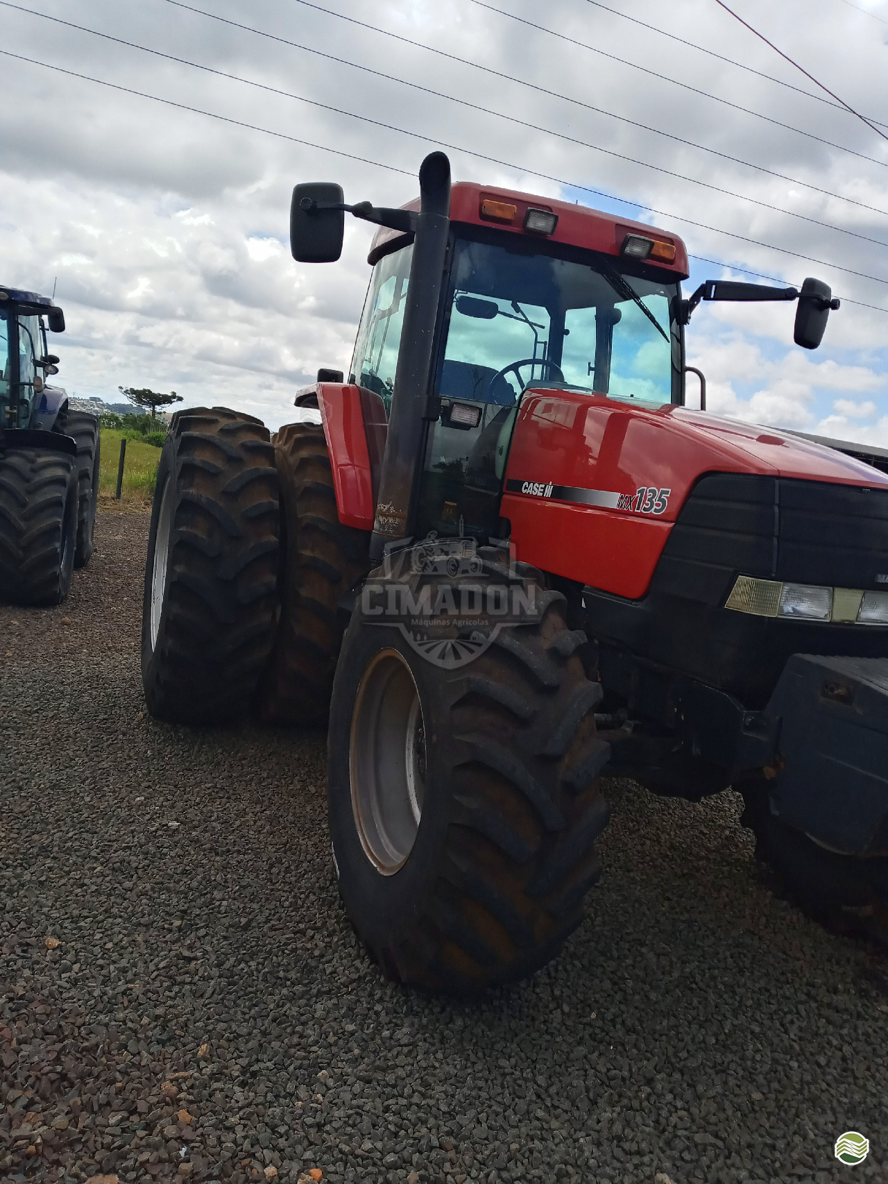 TRATOR CASE CASE MX 135 Tração 4x4 Cimadon Máquinas Agrícolas  XANXERE SANTA CATARINA SC