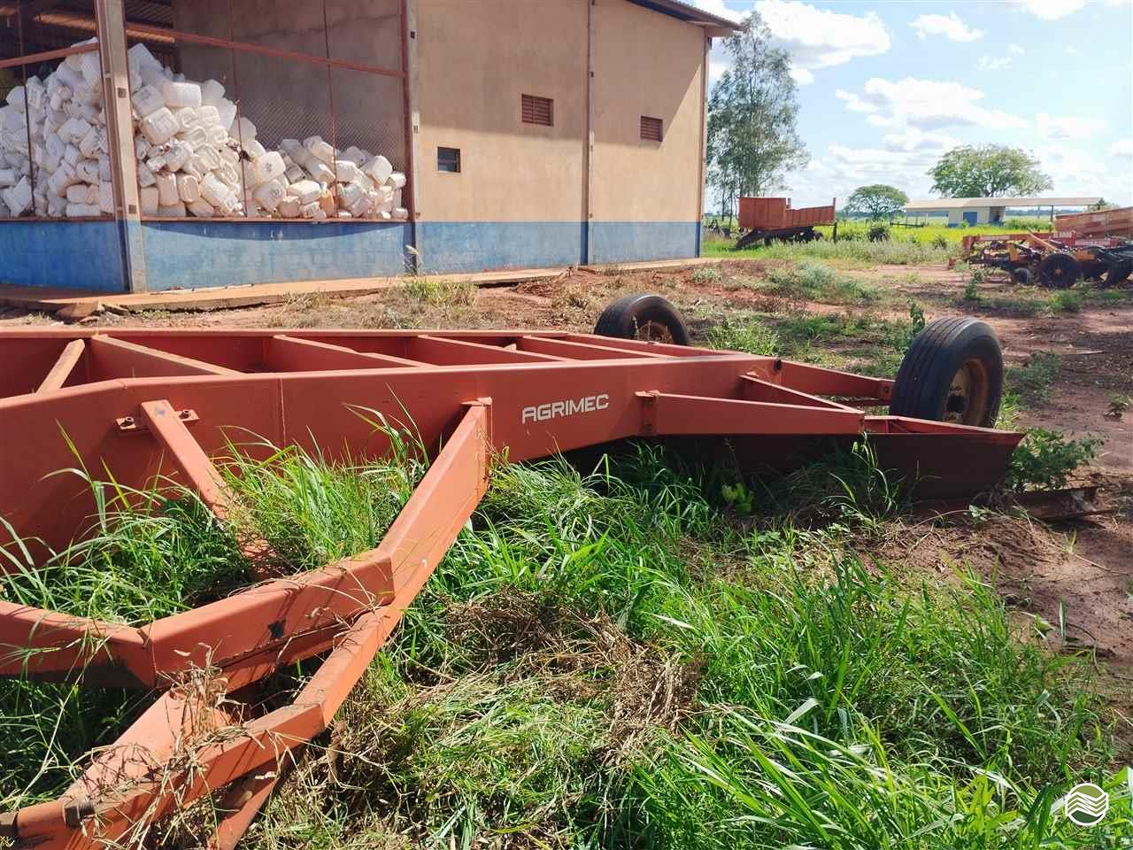 IMPLEMENTOS AGRICOLAS PLAINA NIVELADORA PLAINA DE ARRASTO Mezenga Máquinas NOVA ALVORADA DO SUL MATO GROSSO DO SUL MS