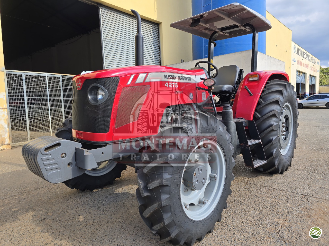TRATOR MASSEY FERGUSON MF 4275 Tração 4x4 Montemag Tratores MONTE MOR SÃO PAULO SP