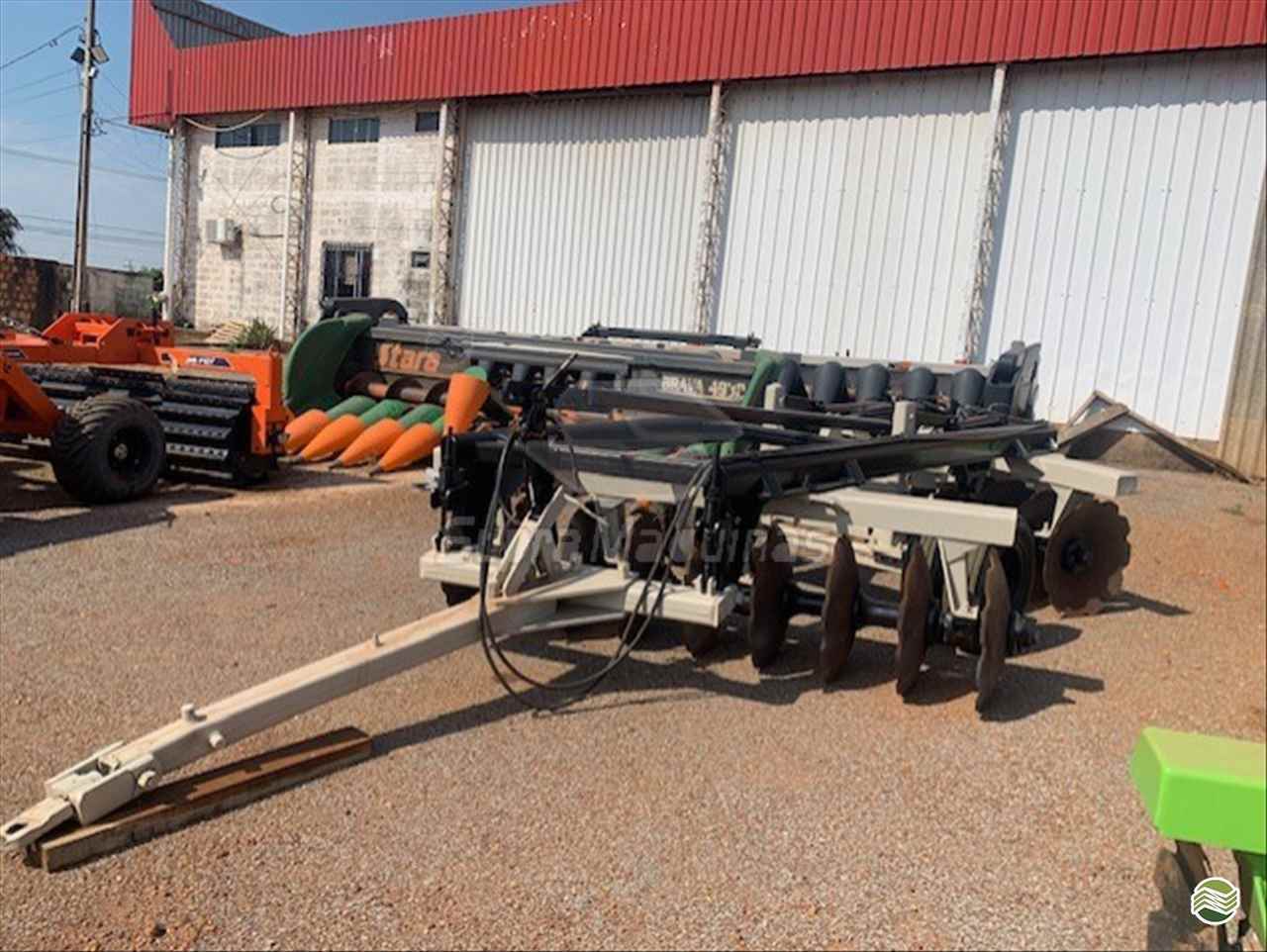 IMPLEMENTOS AGRICOLAS GRADE ARADORA ARADORA 18 DISCOS Supra Máquinas LUCAS DO RIO VERDE MATO GROSSO MT