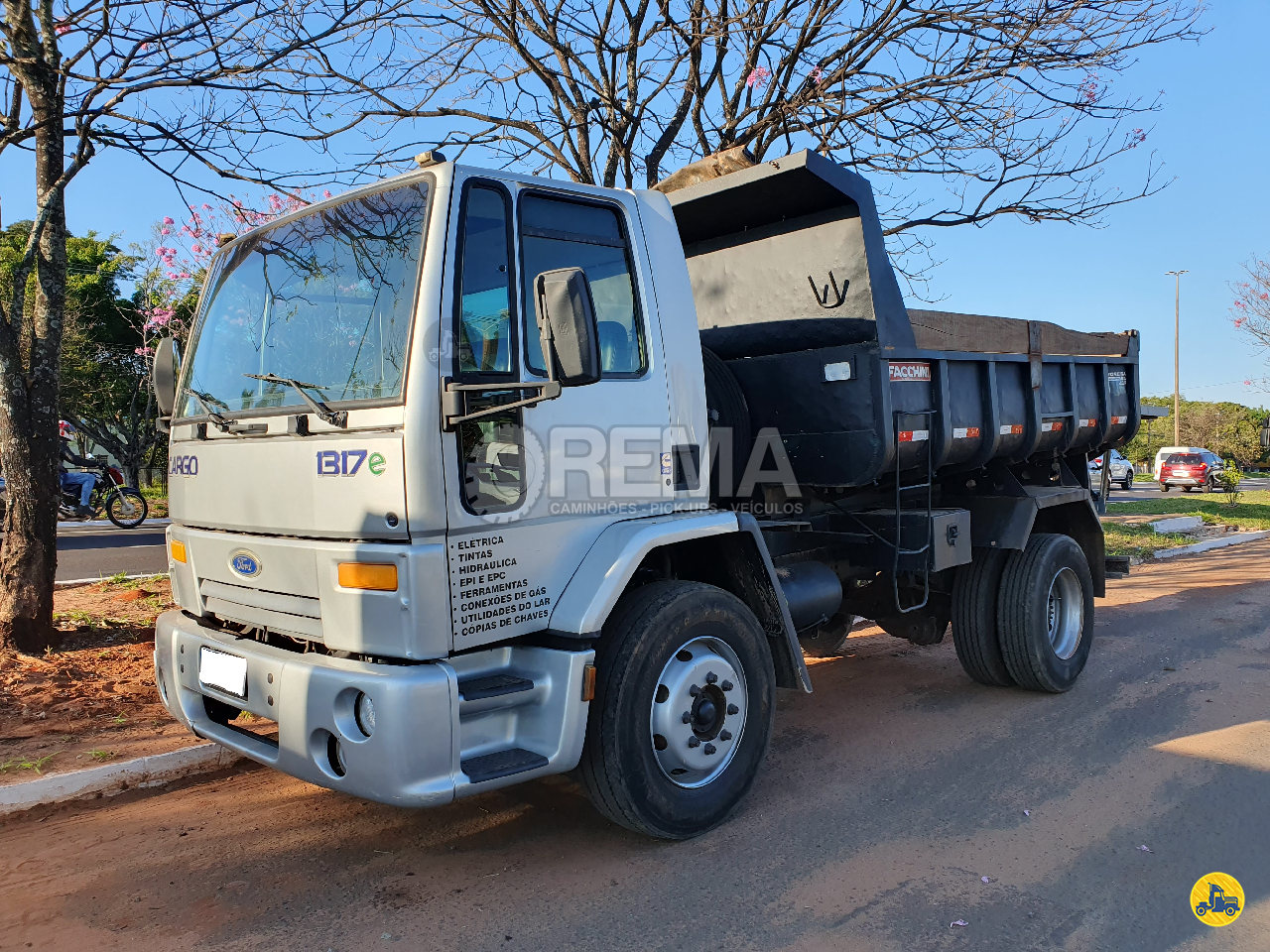 CAMINHAO FORD CARGO 1317 Caçamba Basculante Toco 4x2 Rema Caminhões - MS CAMPO GRANDE MATO GROSSO DO SUL MS