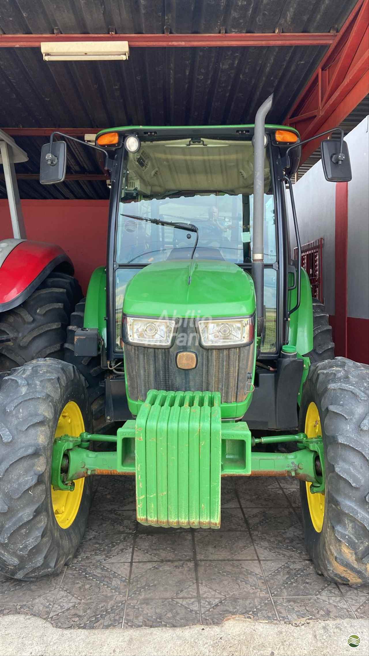 TRATOR JOHN DEERE JOHN DEERE 5080E Tração 4x4 Abilio Miranda DIVINOPOLIS MINAS GERAIS MG