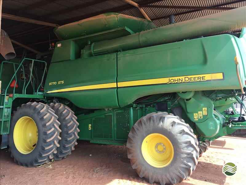 COLHEITADEIRA JOHN DEERE JOHN DEERE 9770 STS GPS Máquinas CAMPO VERDE MATO GROSSO MT