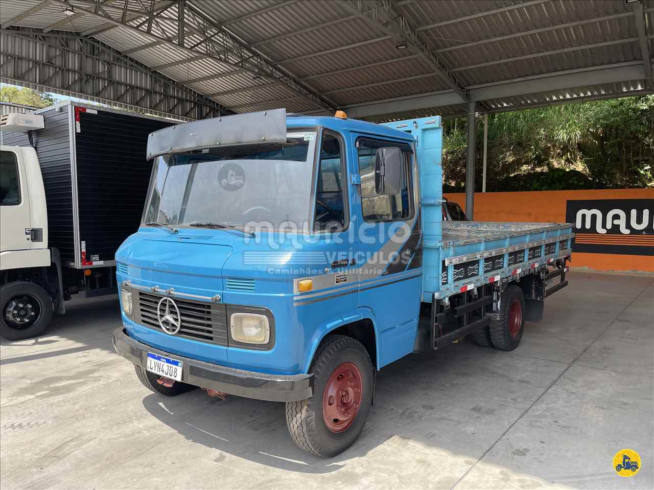 CAMINHAO MERCEDES-BENZ MB 608 Graneleiro 3/4 4x2 Maurício Veículos PORTO ALEGRE RIO GRANDE DO SUL RS