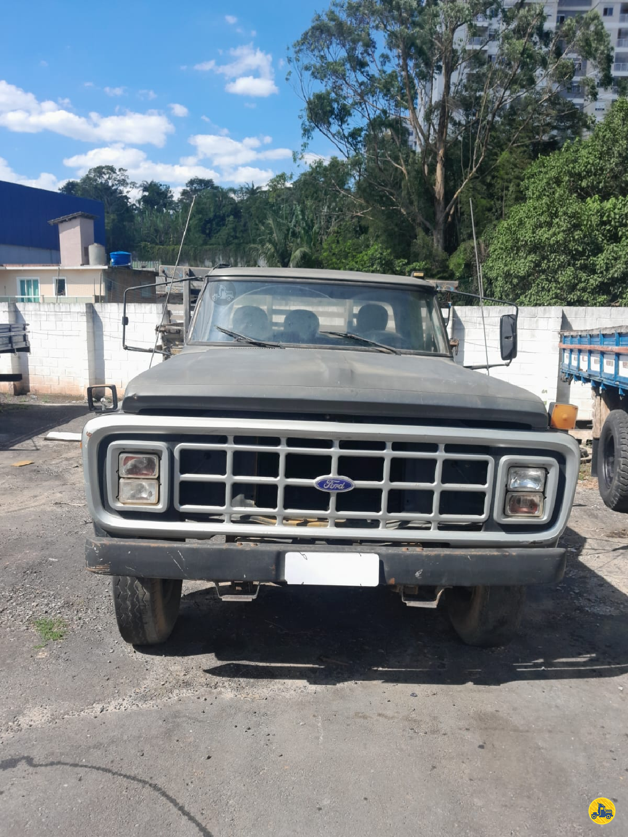 CAMINHAO FORD F11000 Carga Seca Toco 4x2 Roque de Moraes Caminhões VARGEM GRANDE PAULISTA SÃO PAULO SP