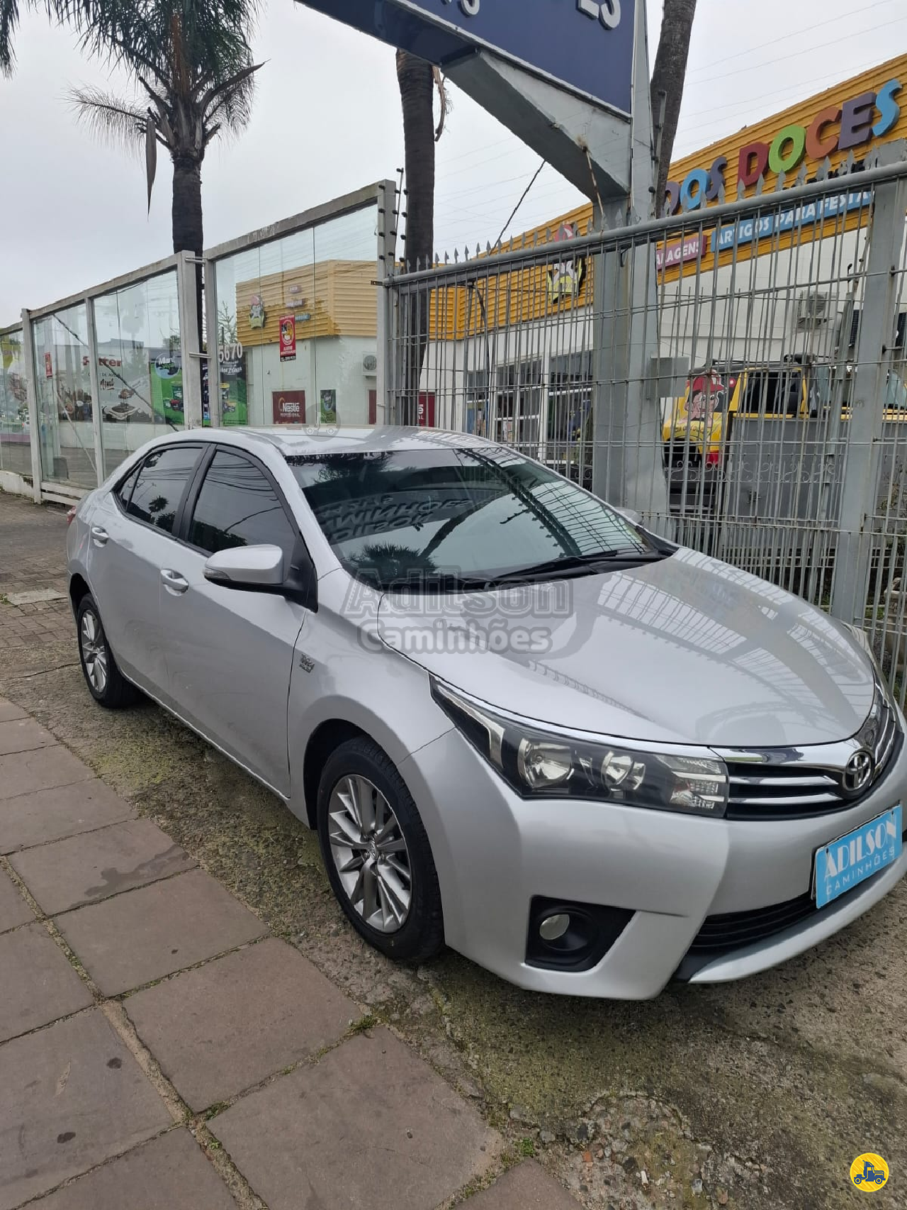 CARRO TOYOTA Corolla 2.0 XEi  Adilson Caminhões PORTO ALEGRE RIO GRANDE DO SUL RS