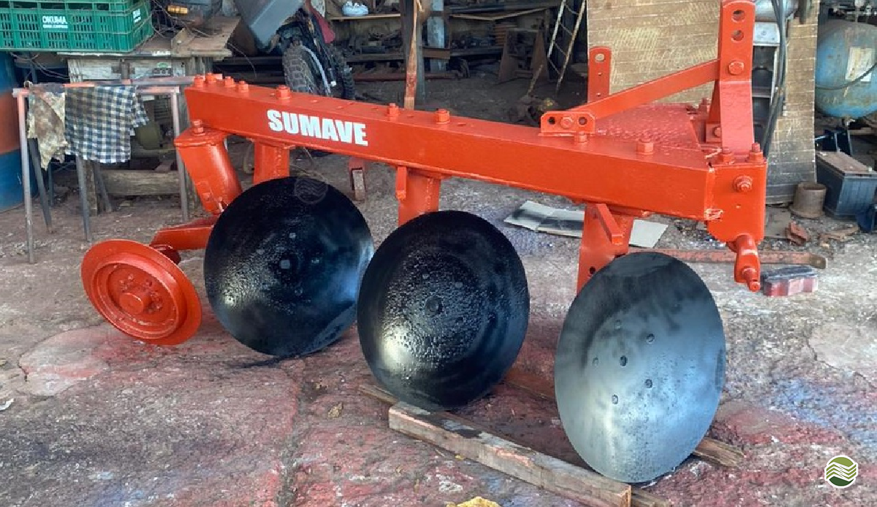 IMPLEMENTOS AGRICOLAS ARADO 3 DISCOS FIXO Sumaré Máquinas e Veículos SUMARE SÃO PAULO SP