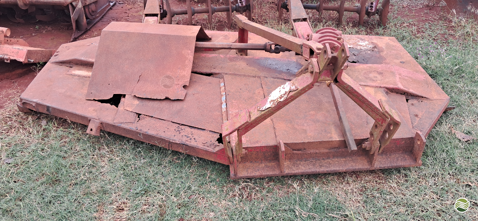 IMPLEMENTOS AGRICOLAS ROCADEIRA ROCADEIRA LATERAL Sumaré Máquinas e Veículos SUMARE SÃO PAULO SP