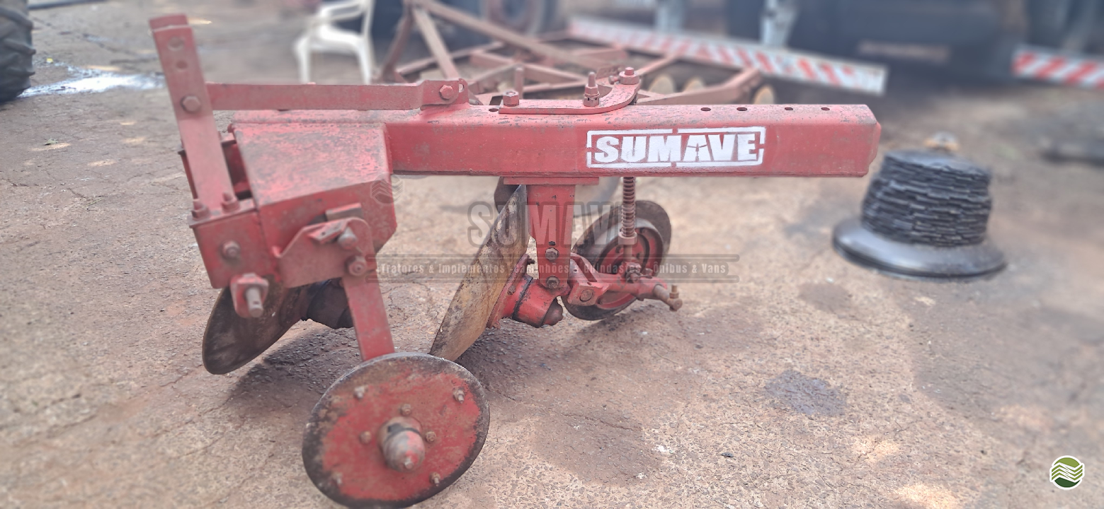 IMPLEMENTOS AGRICOLAS ARADO 2 DISCOS FIXO Sumaré Máquinas e Veículos SUMARE SÃO PAULO SP