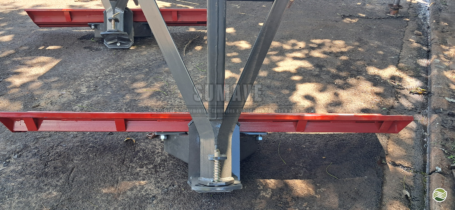 IMPLEMENTOS AGRICOLAS PLAINA NIVELADORA PLAINA HIDRÁULICA TRASEIRA Sumaré Máquinas e Veículos SUMARE SÃO PAULO SP