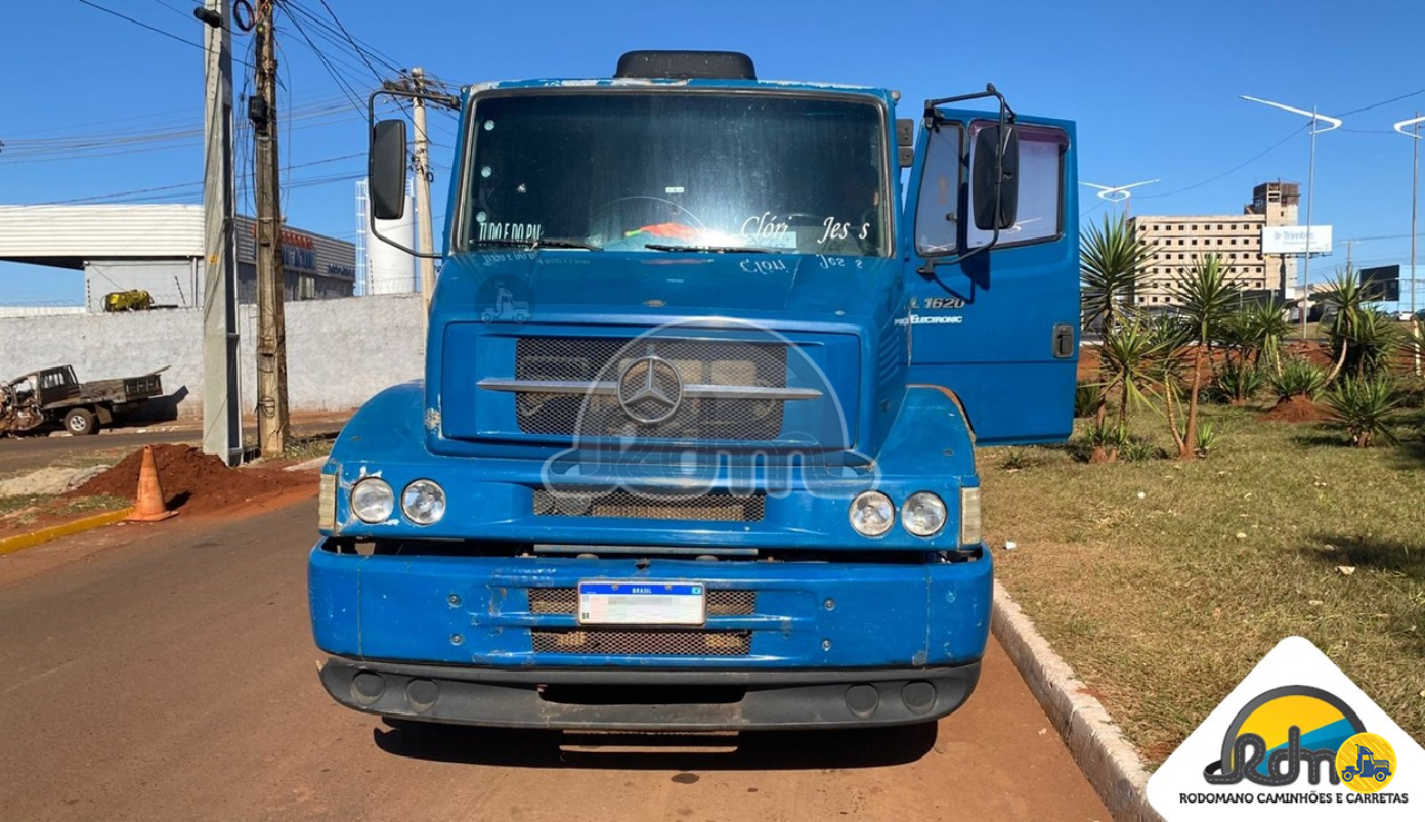 CAMINHAO MERCEDES-BENZ MB 1620 Carga Seca Cavalo 6x2 Rodomano Caminhões e Carretas RIO VERDE GOIAS GO
