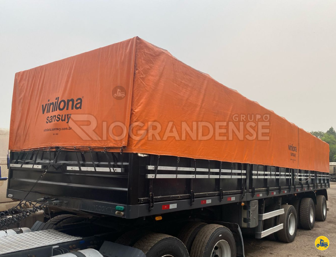 CARRETA SEMI-REBOQUE GRANELEIRO Riograndense Implementos Rodoviários - Librelato LAJEADO RIO GRANDE DO SUL RS