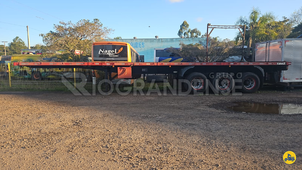 CARRETA SEMI-REBOQUE PORTA-CONTAINER Riograndense Implementos Rodoviários - Librelato LAJEADO RIO GRANDE DO SUL RS