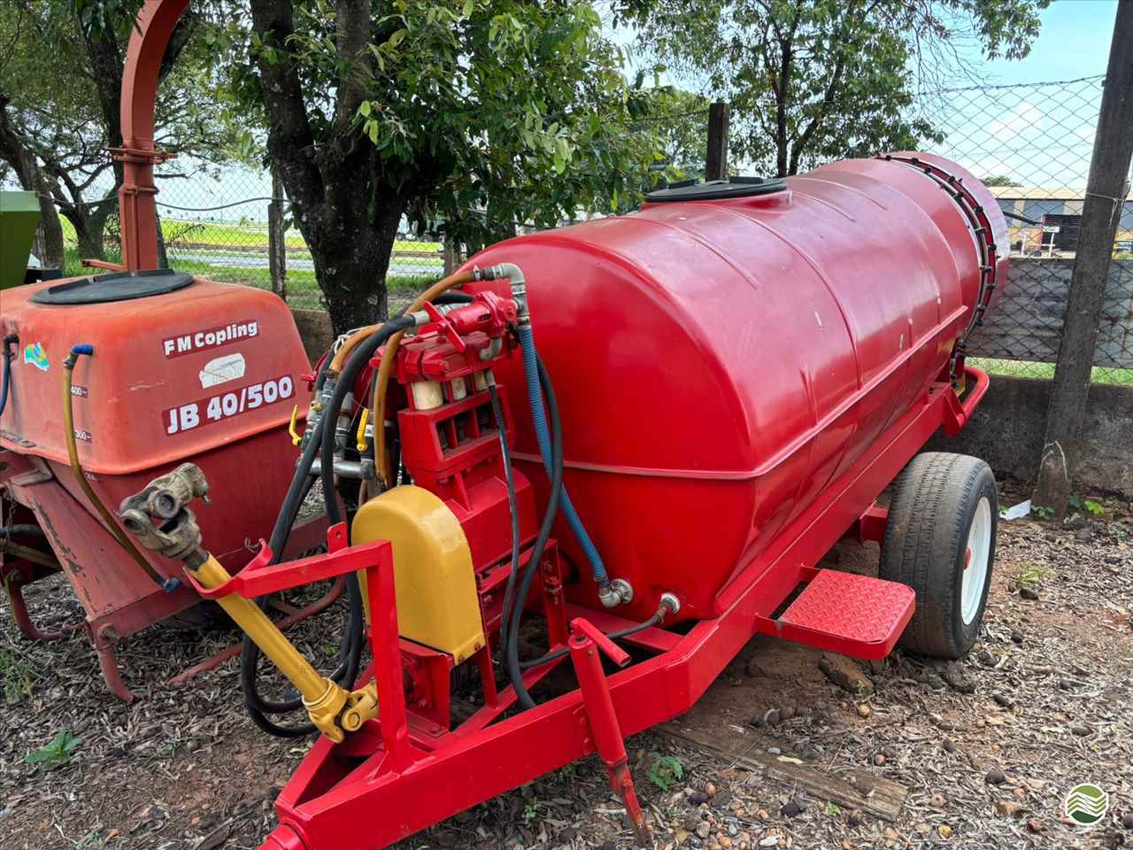 PULVERIZADOR FMC TURBO 2000 Arrasto Terra Santa Implementos Agrícolas BEBEDOURO SÃO PAULO SP