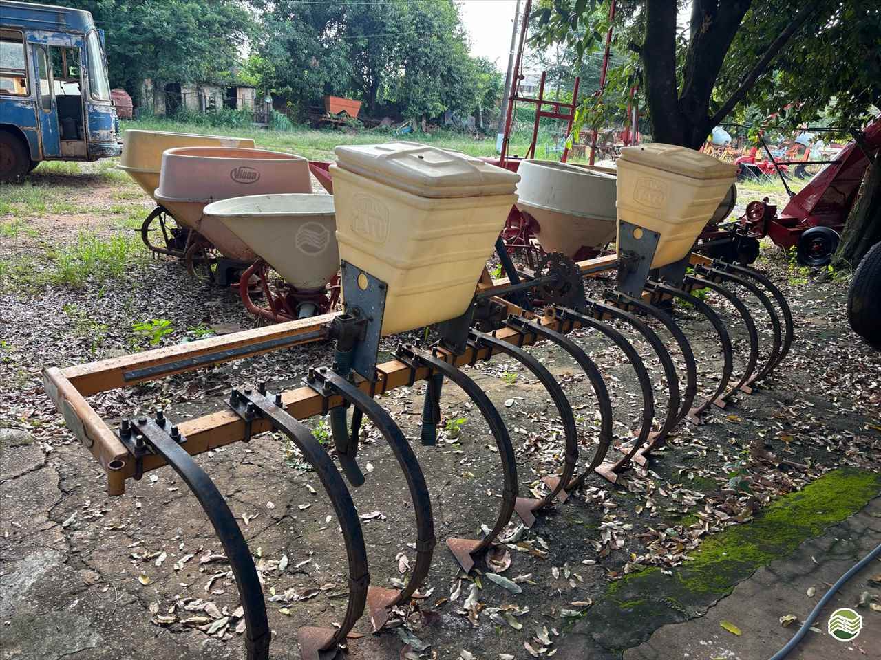 IMPLEMENTOS AGRICOLAS CULTIVADOR 2 LINHAS Terra Santa Implementos Agrícolas BEBEDOURO SÃO PAULO SP