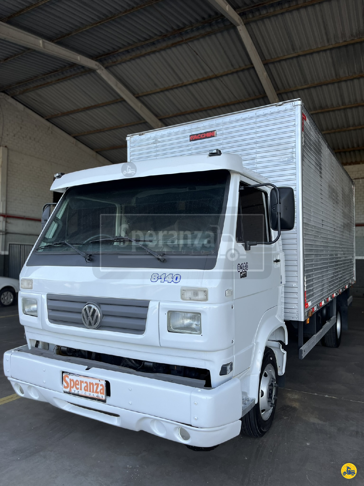 CAMINHAO VOLKSWAGEN VW 8140 Baú Furgão 3/4 4x2 Speranza Caminhões GARIBALDI RIO GRANDE DO SUL RS
