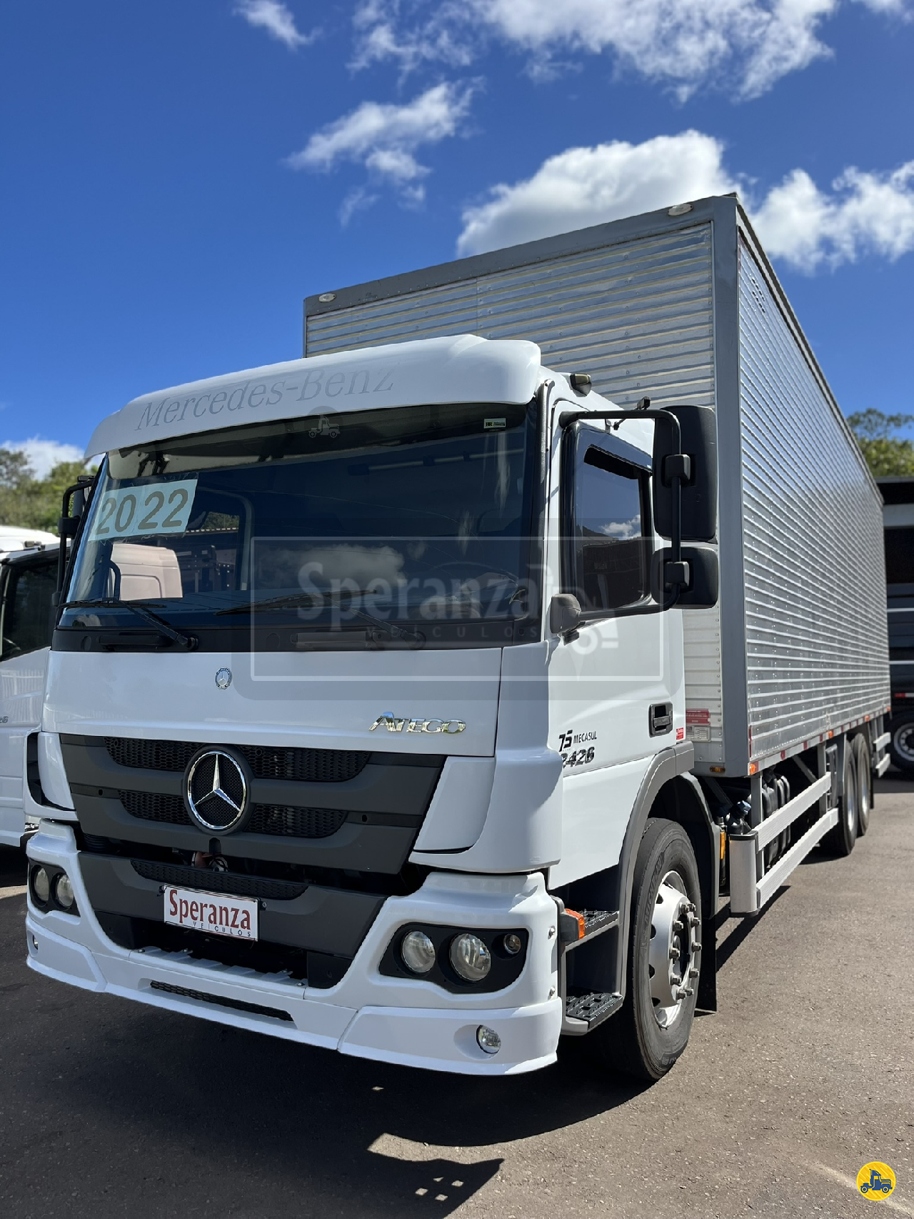 CAMINHAO MERCEDES-BENZ MB 2426 Baú Furgão Truck 6x2 Speranza Caminhões GARIBALDI RIO GRANDE DO SUL RS