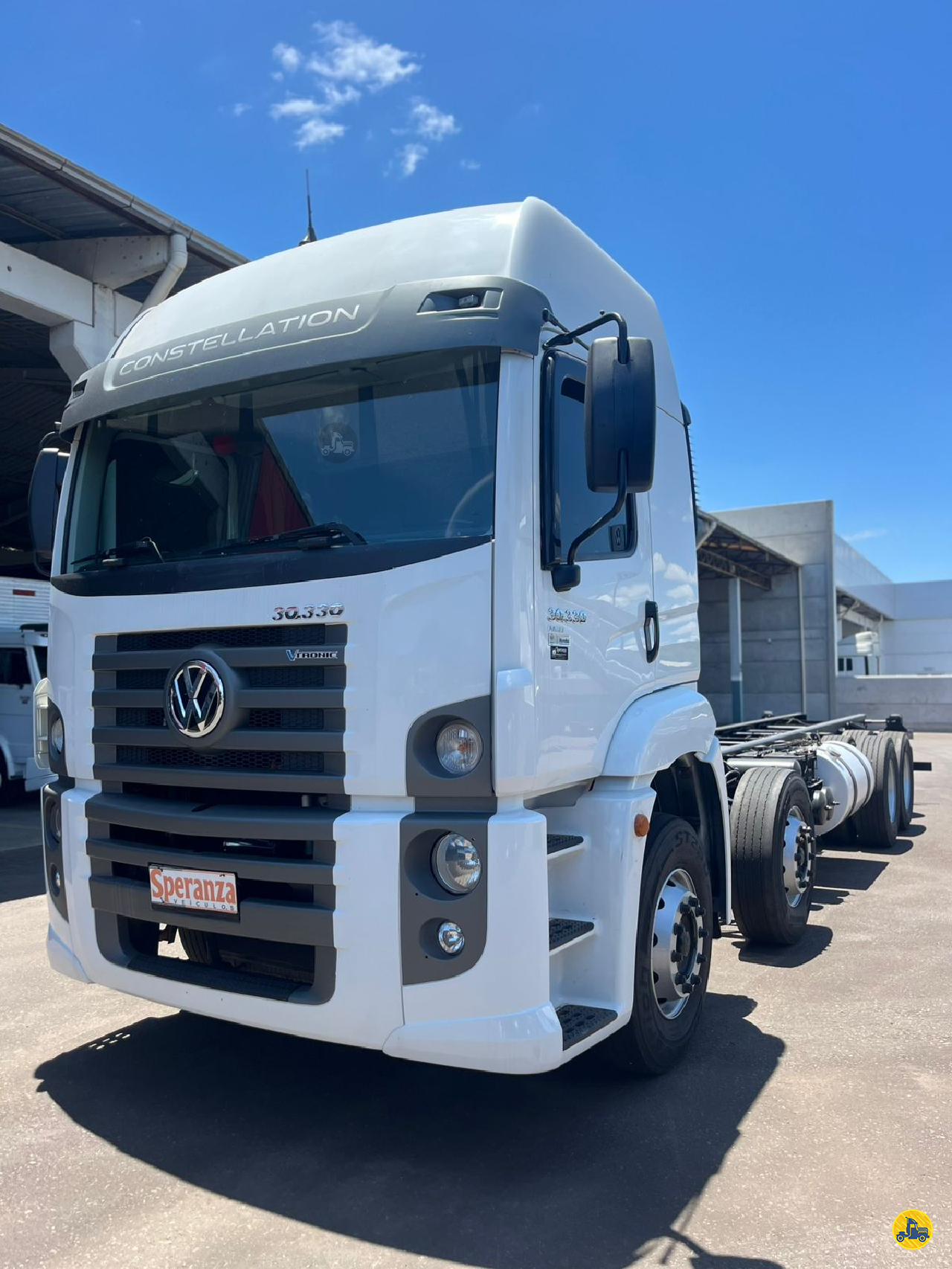 CAMINHAO VOLKSWAGEN VW 30330 Chassis BiTruck 8x2 Speranza Caminhões GARIBALDI RIO GRANDE DO SUL RS