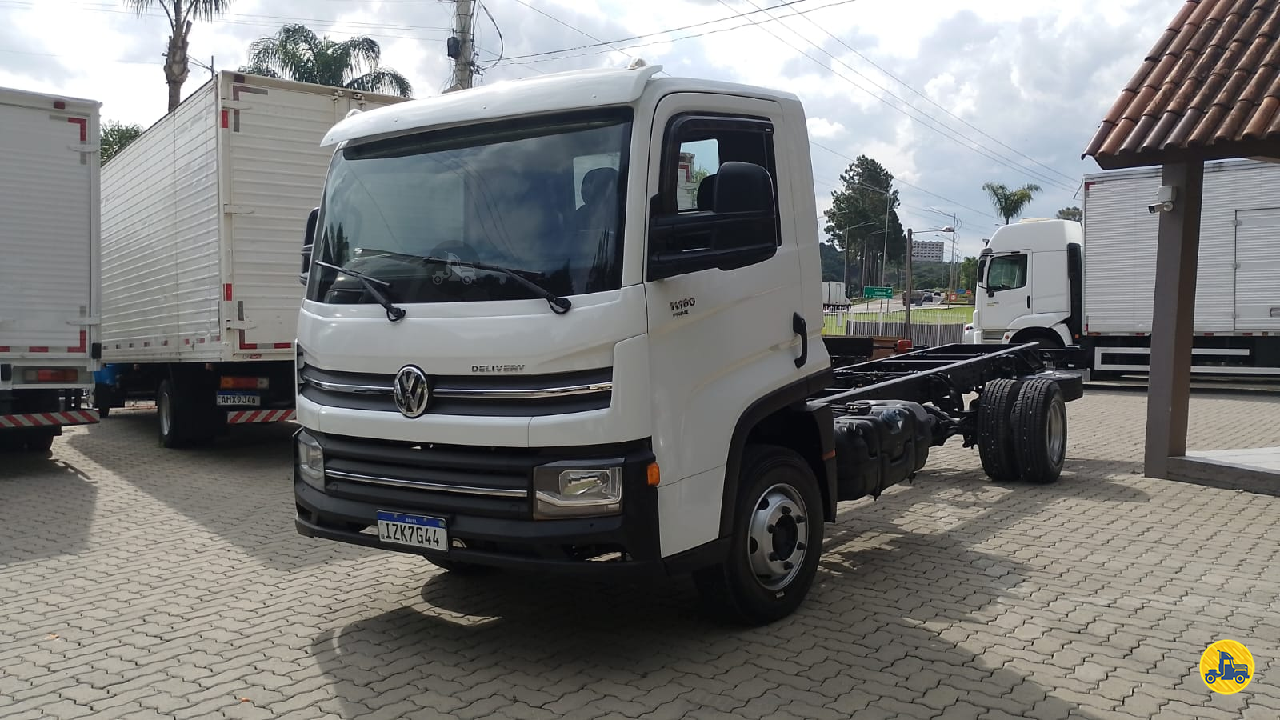 CAMINHAO VOLKSWAGEN VW 11180 Chassis 3/4 4x2 Speranza Caminhões GARIBALDI RIO GRANDE DO SUL RS
