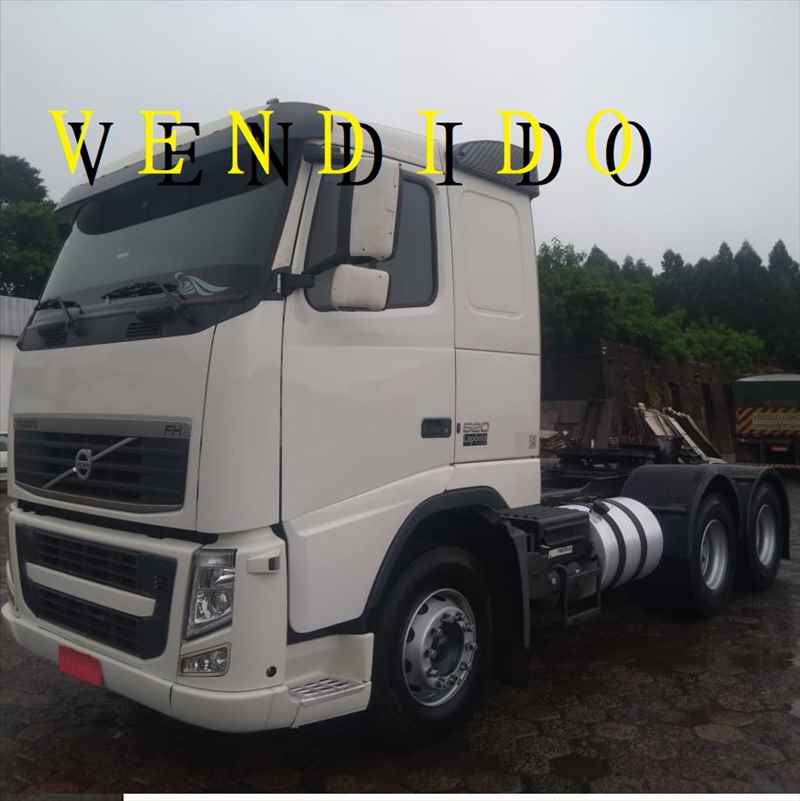Volvo fh  520 6x4 2011  bug leve caminhão com manutenção ouro Volvo  vendido  ao nosso amigo e cliente Mauricio de Minas Gerais