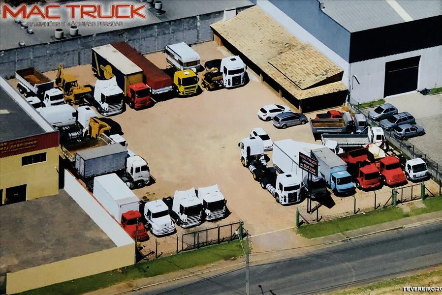 MacTruck na cidade de CURITIBA/PR