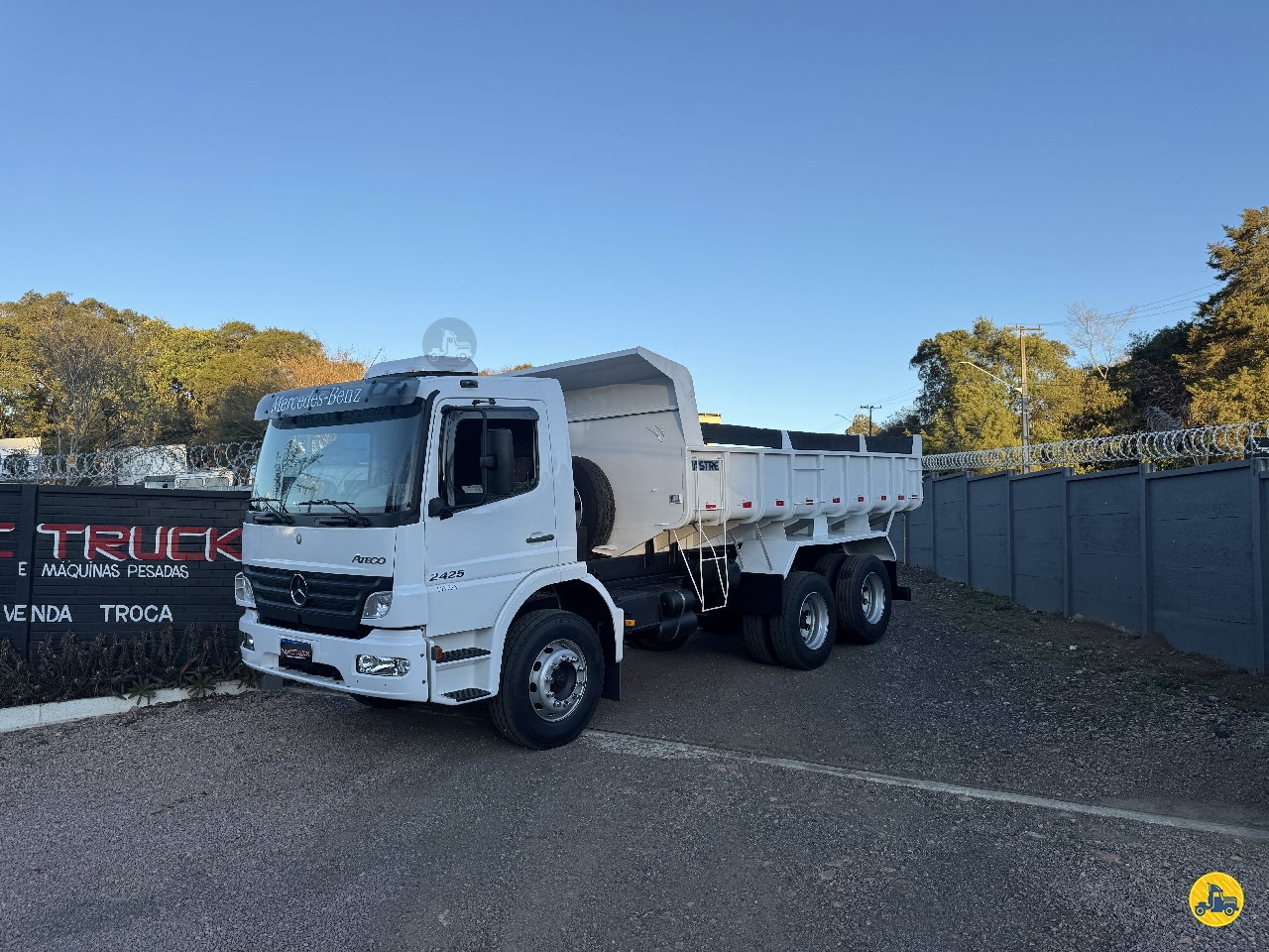 CAMINHAO MERCEDES-BENZ MB 2425 Caçamba Basculante Truck 6x2 MacTruck CURITIBA PARANÁ PR