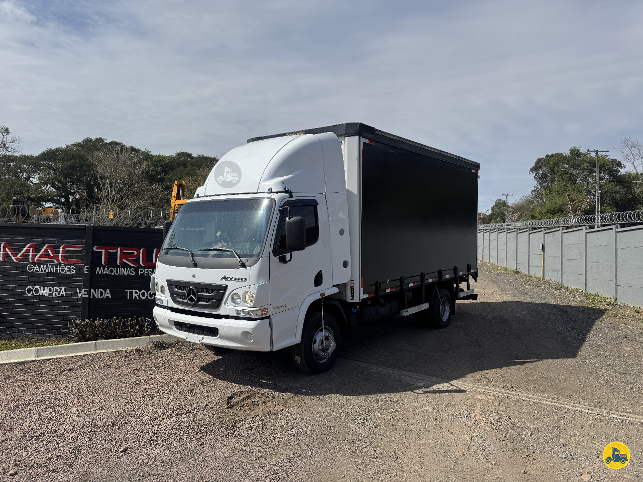 CAMINHAO MERCEDES-BENZ MB 1016 Baú Sider 3/4 4x2 MacTruck CURITIBA PARANÁ PR