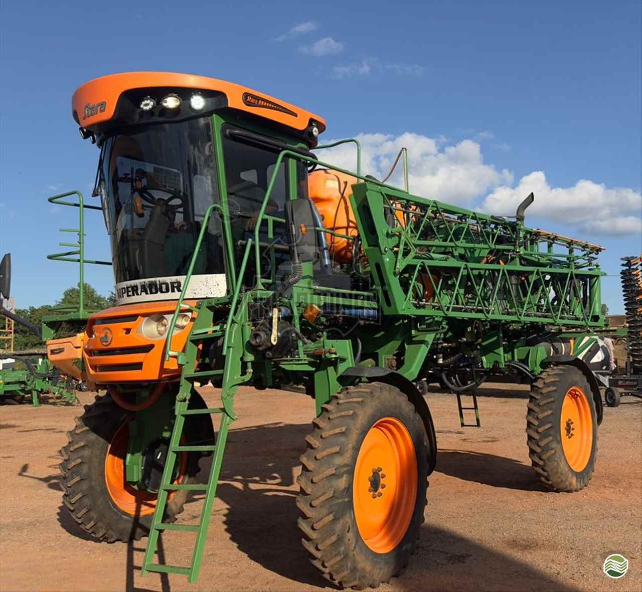PULVERIZADOR STARA IMPERADOR 2650 Tração 4x4 PriMáquinas PRIMAVERA DO LESTE MATO GROSSO MT