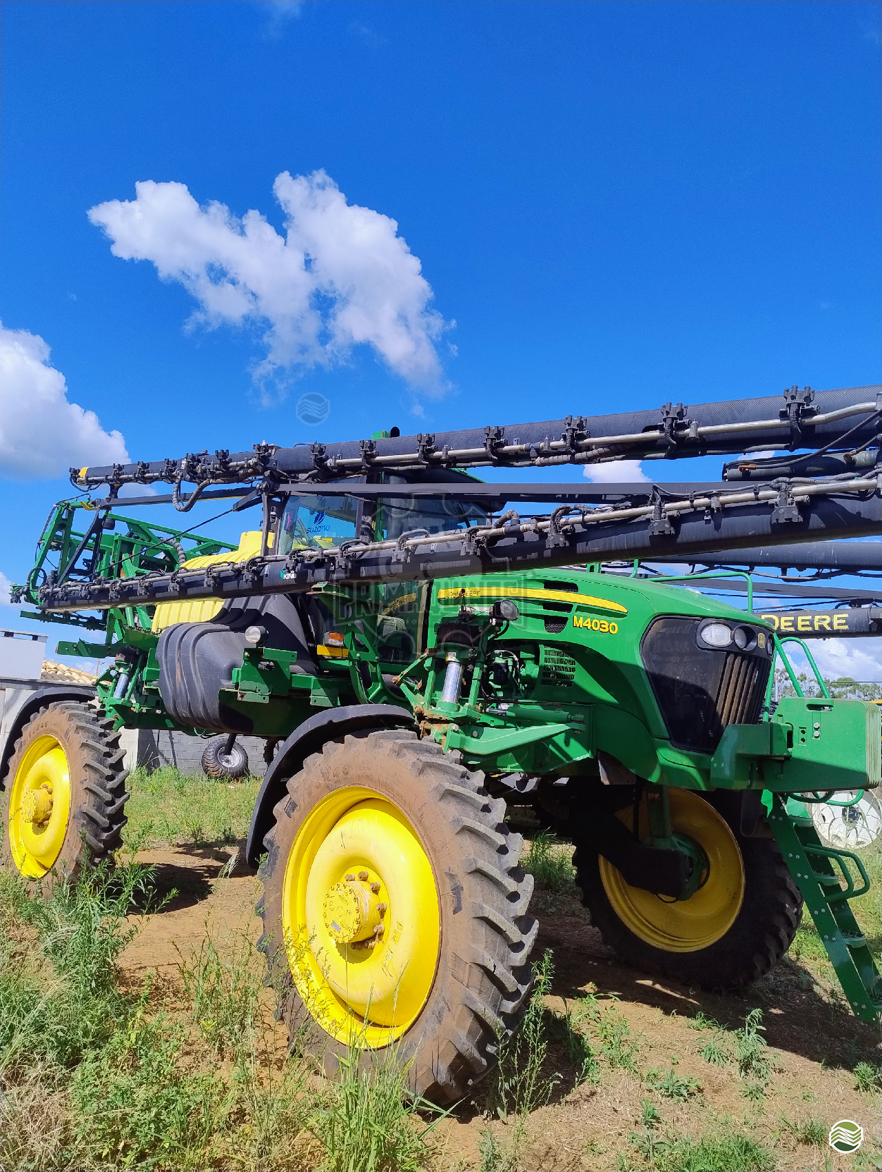PULVERIZADOR JOHN DEERE JOHN DEERE M4030 Tração 4x4 PriMáquinas PRIMAVERA DO LESTE MATO GROSSO MT